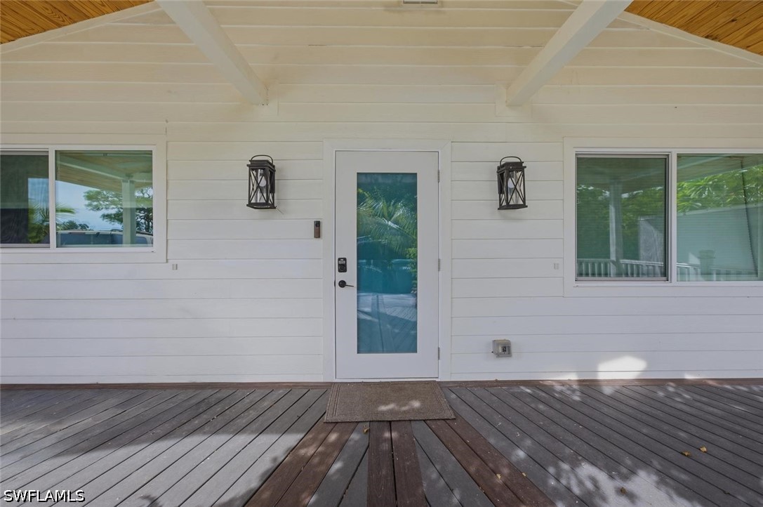3512 Okeechobee St Property Photo 8