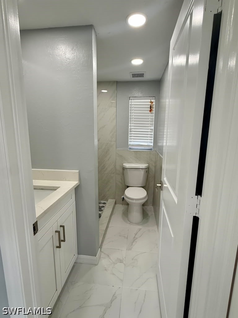 5317 Fleming St Property Photo 5