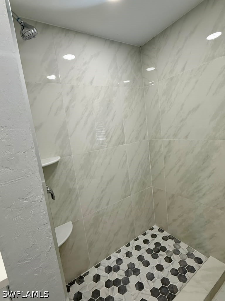 5317 Fleming St Property Photo 6