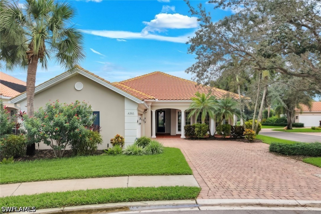4362 Queen Elizabeth Way Property Photo 1