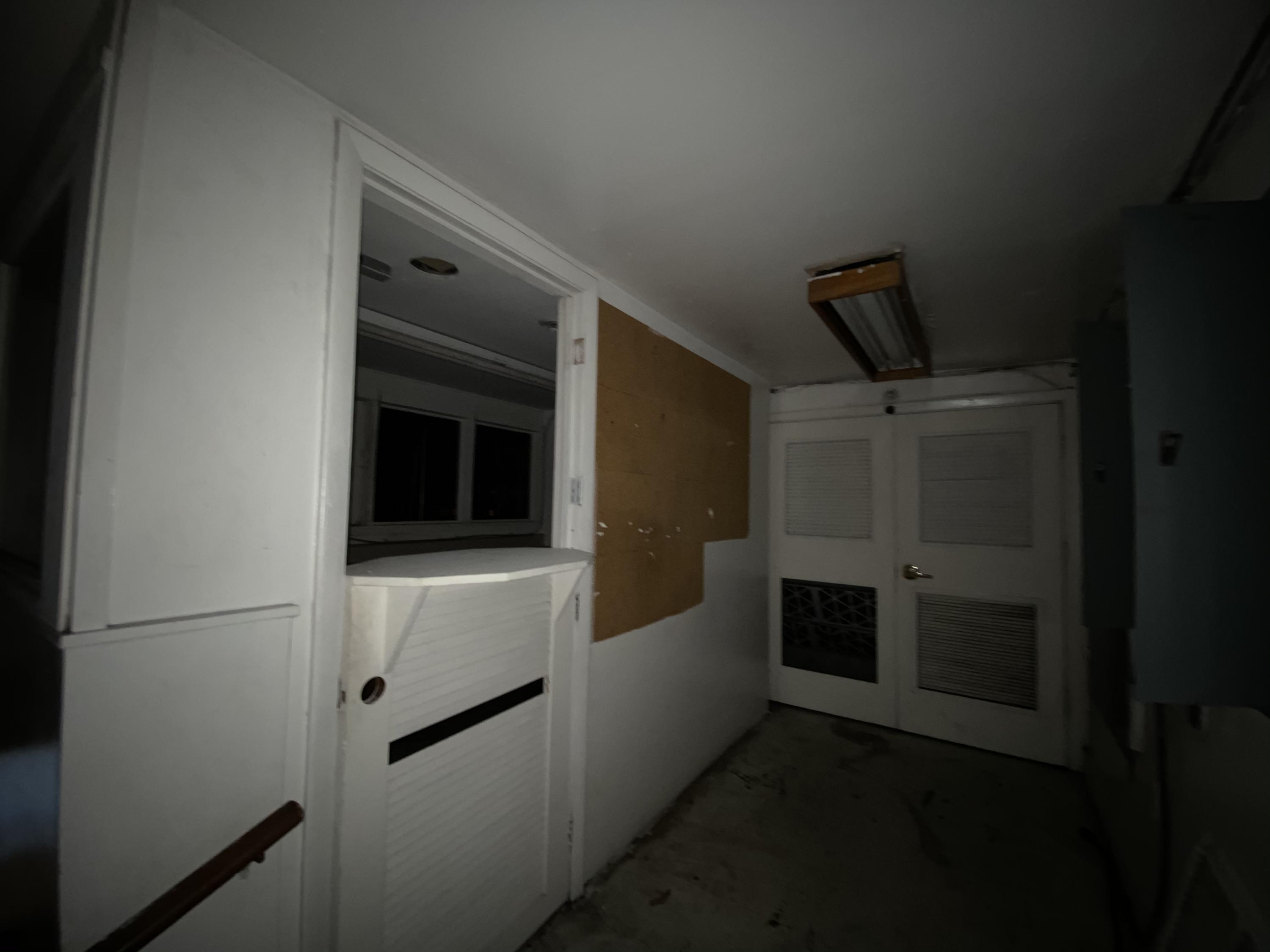 400 Front Street Property Photo 9