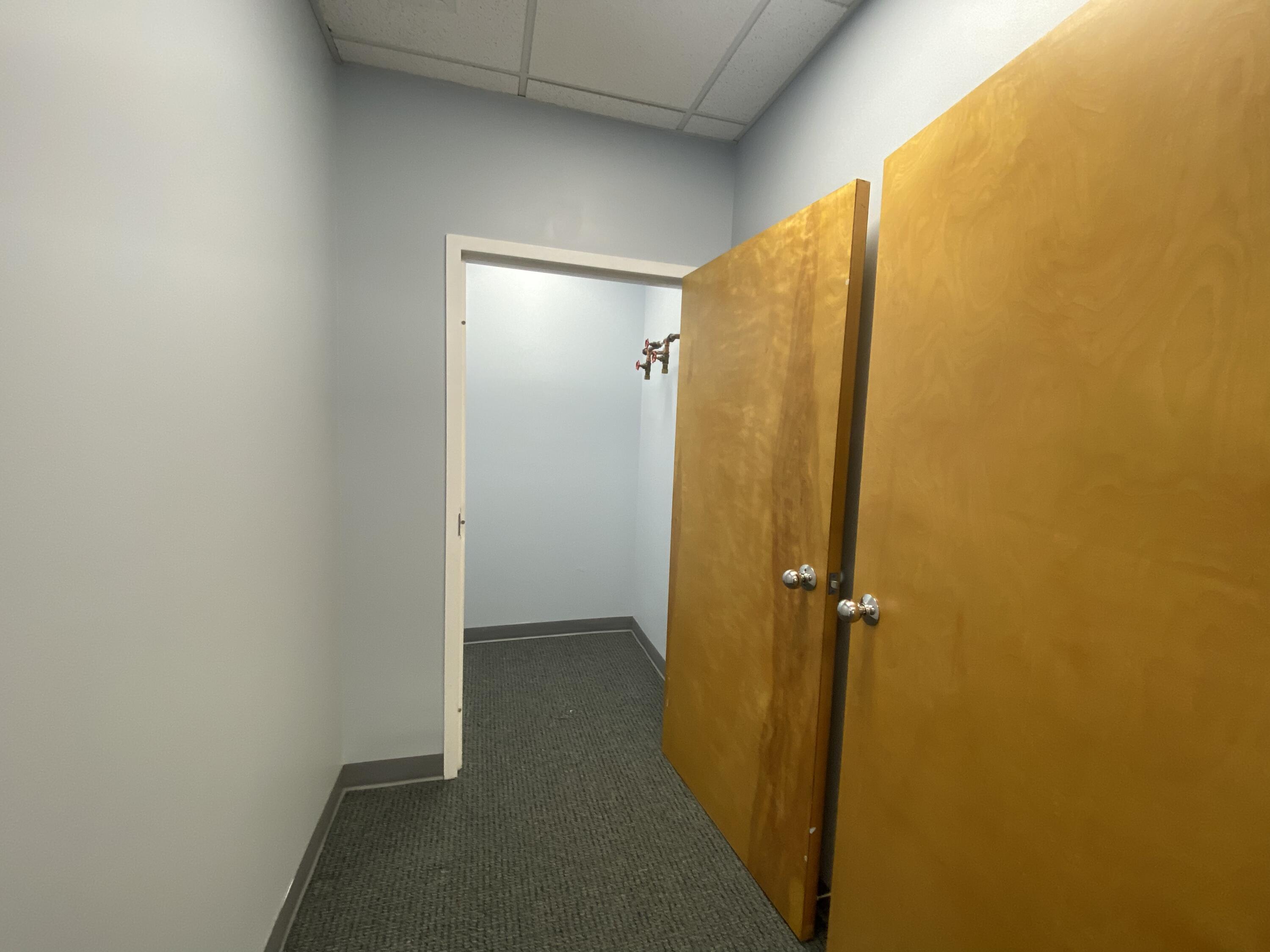 1010 Kennedy Drive, 307 Property Photo 14