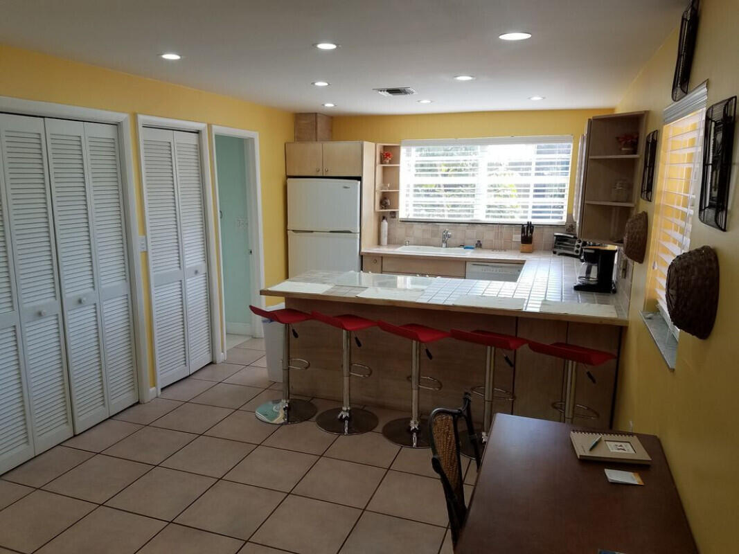23 S Exuma Road Property Photo 19