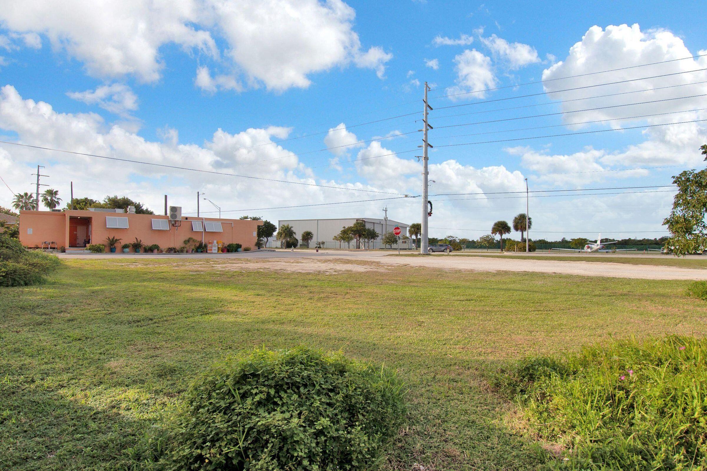8349 Overseas Highway Property Photo 4