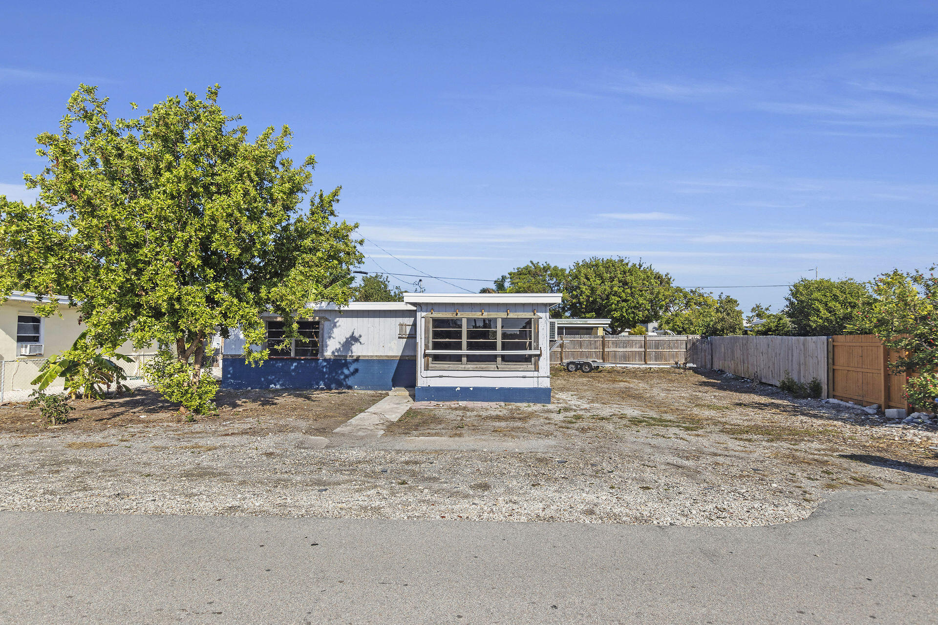 10720 1st Avenue Property Photo 1