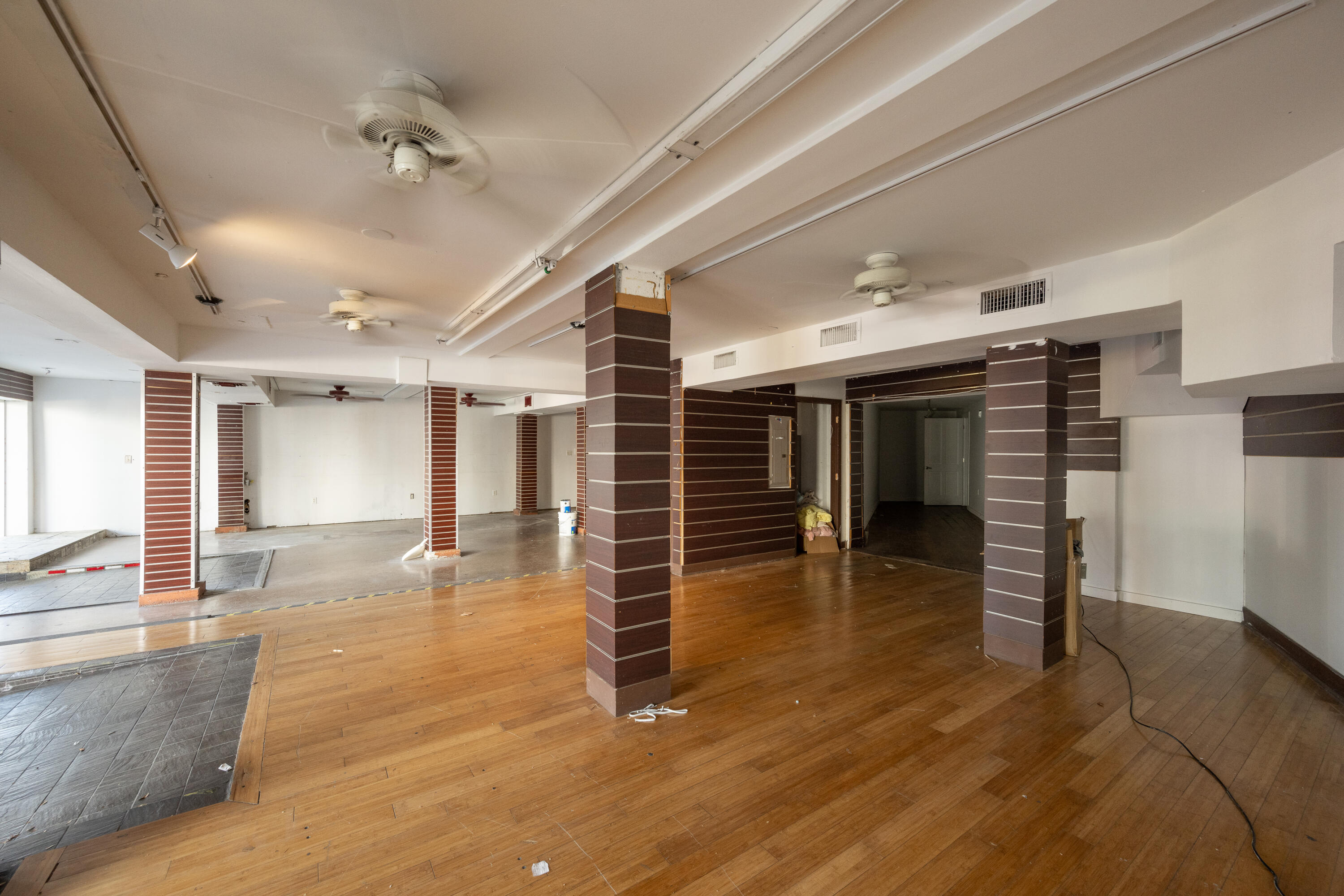 304 Front Street Property Photo 7