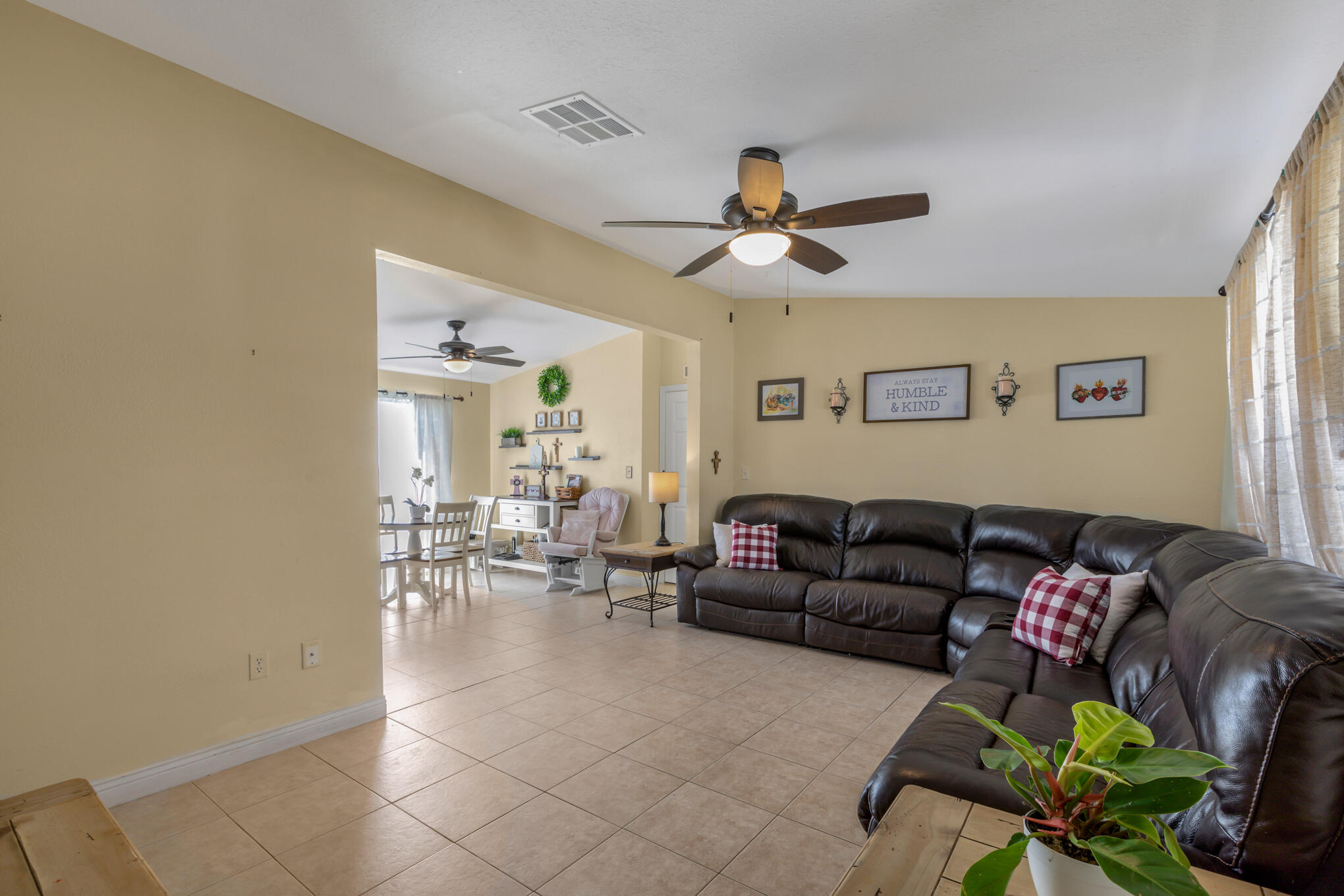 522 Palm Drive Property Photo 11