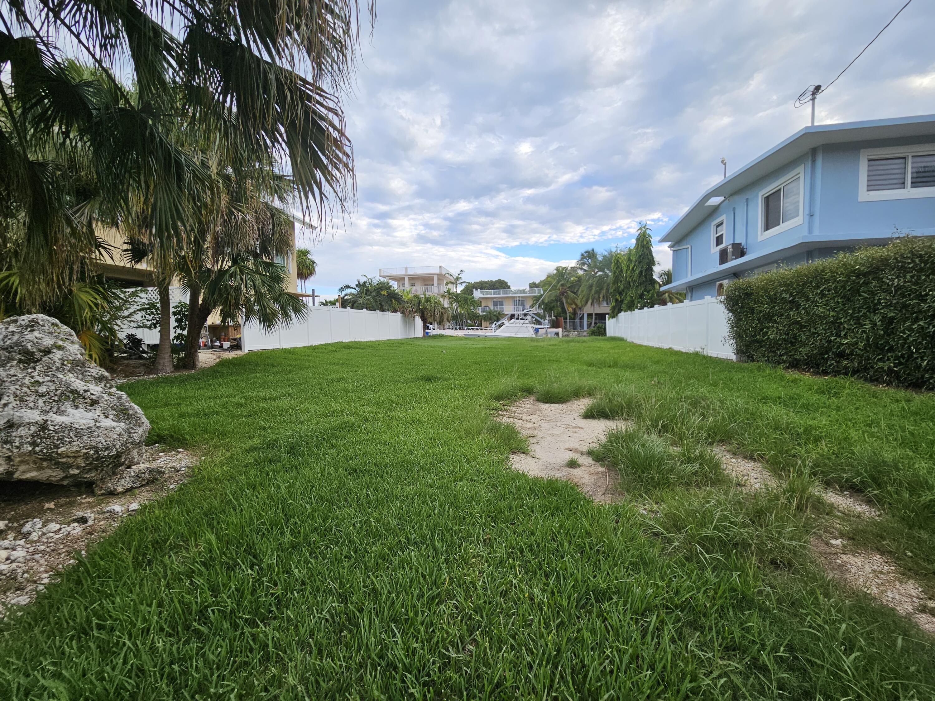 313 Woods Avenue Property Photo 4