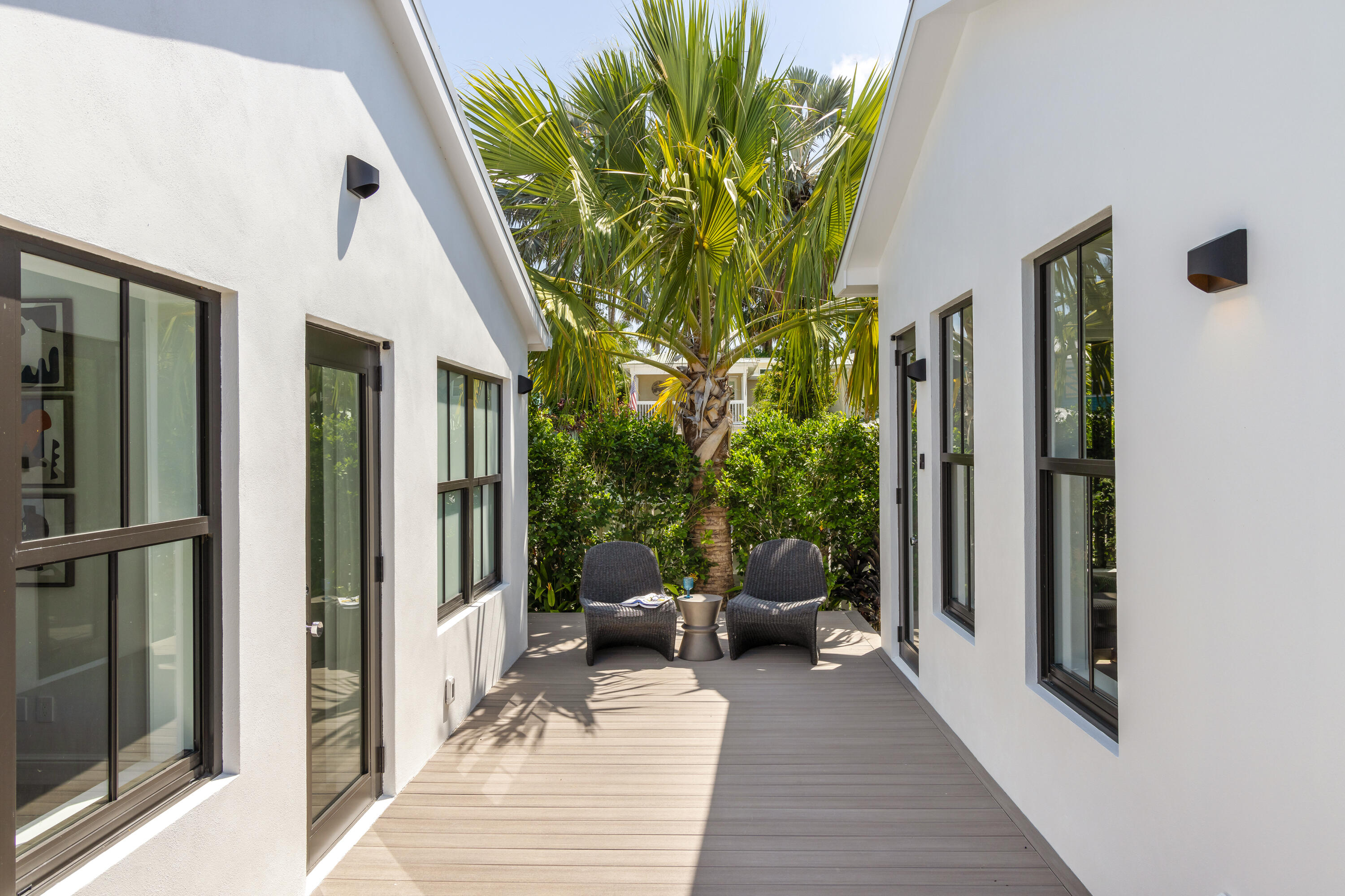 1235 Washington Street Property Photo 4