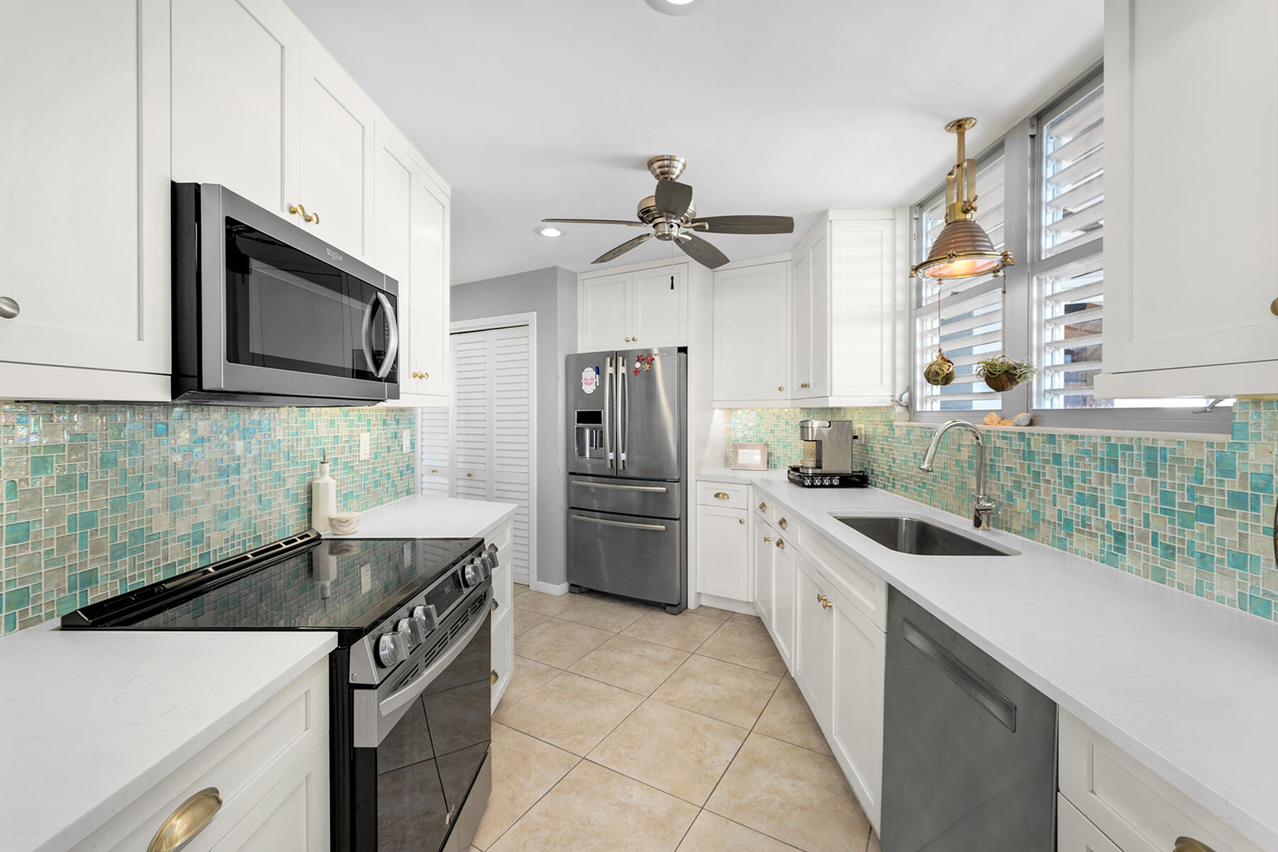 10987 County Road Property Photo 24