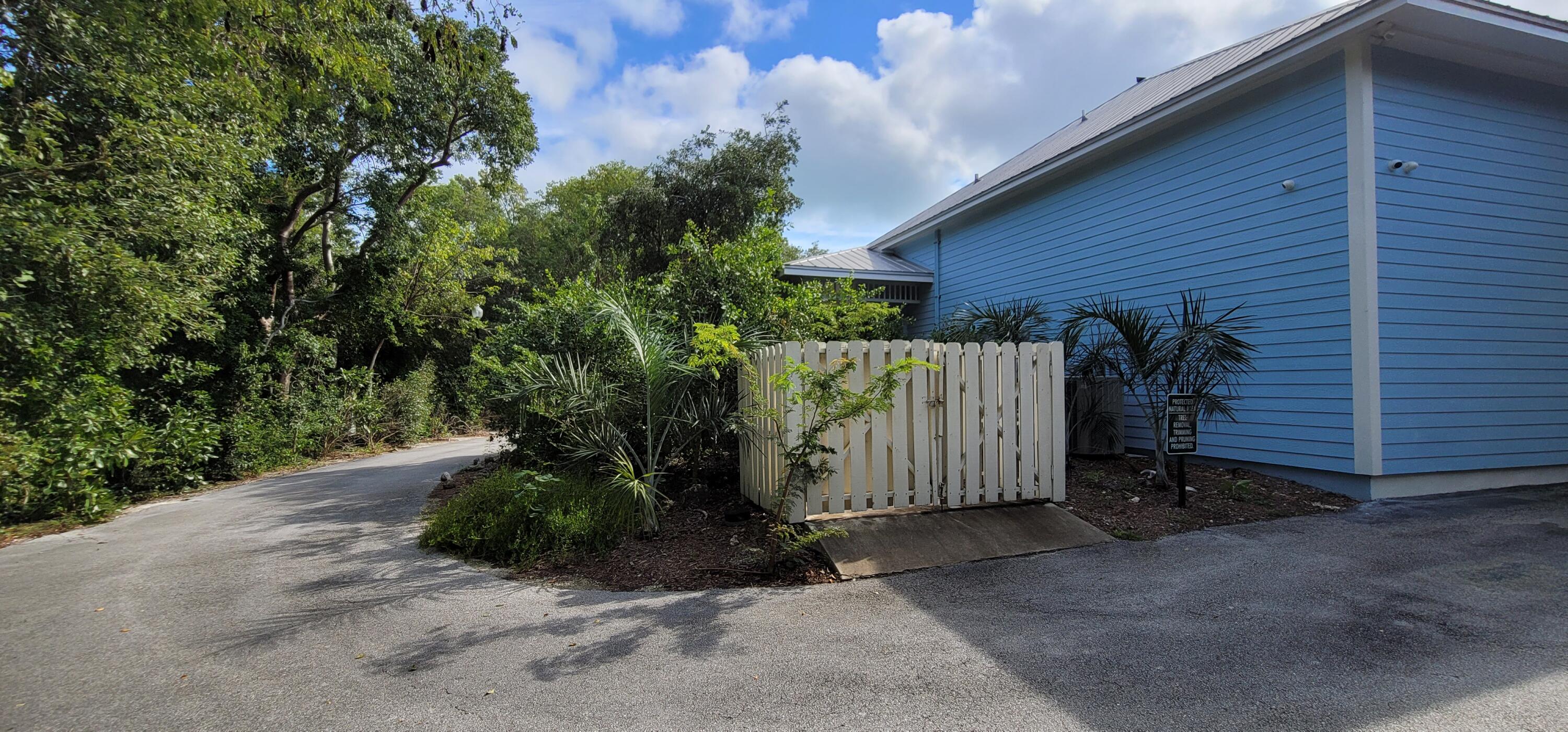 100150 Overseas Highway Property Photo 7