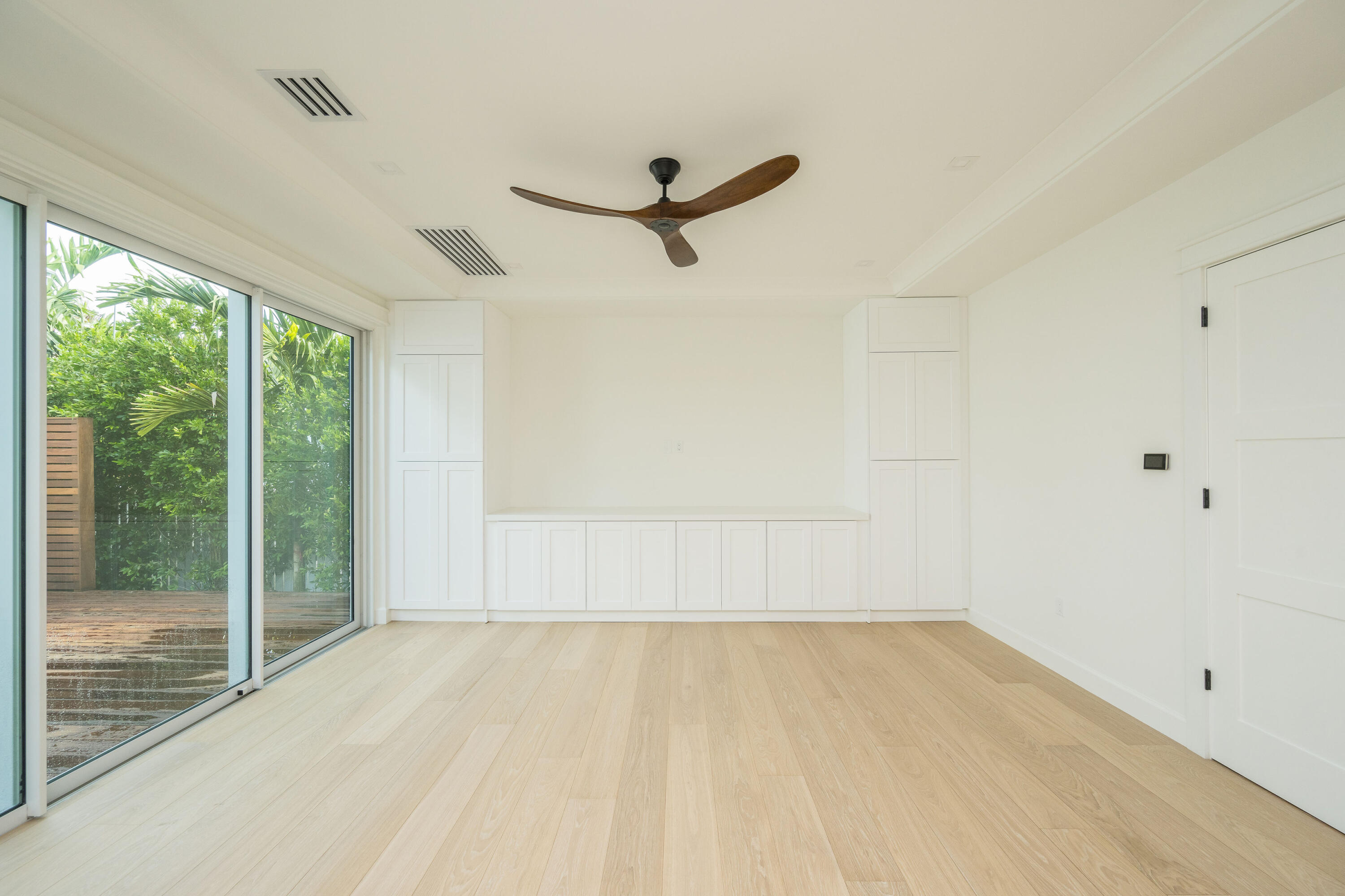 1233 Washington Street Property Photo 11