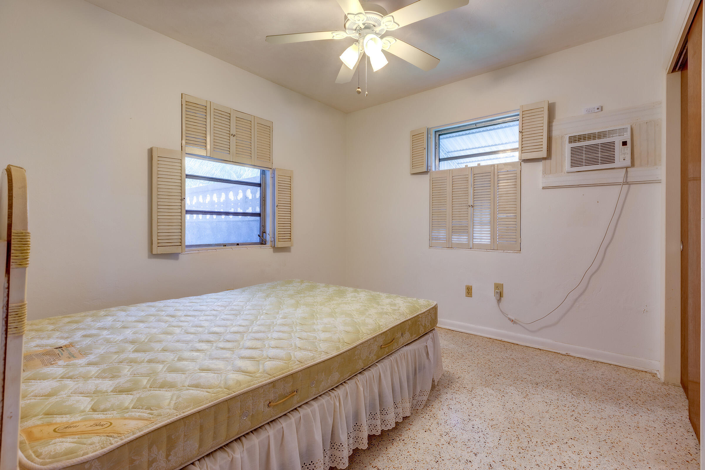 3621 Northside Drive Property Photo 9