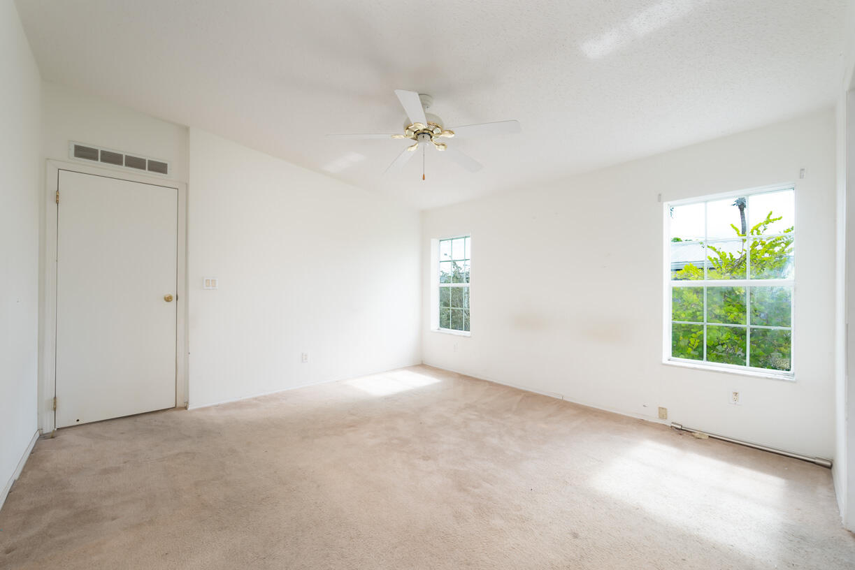 304 Pisces Lane Property Photo 9