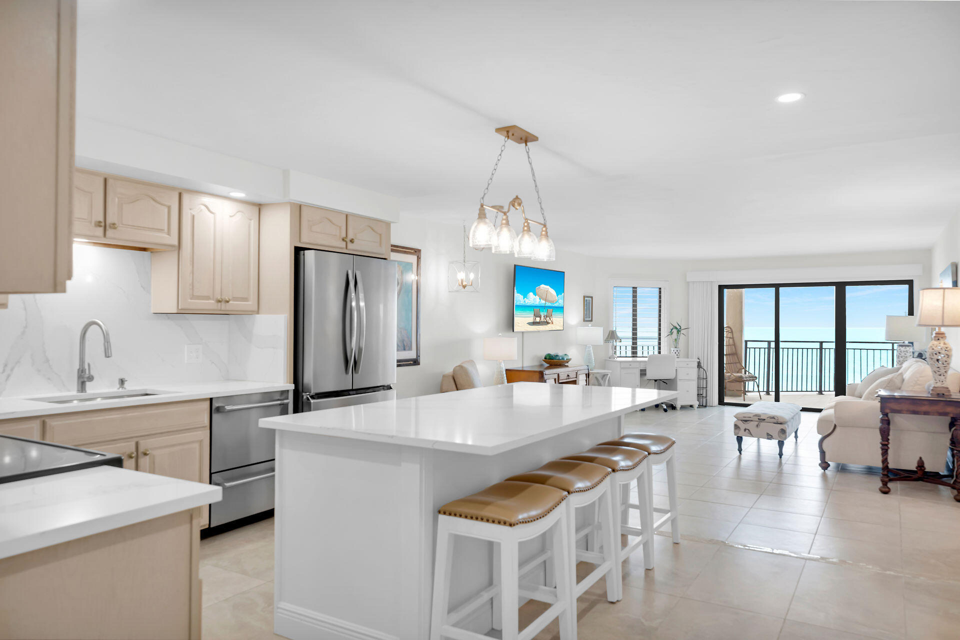 1001 W Ocean Drive, 1-203 Property Photo 2