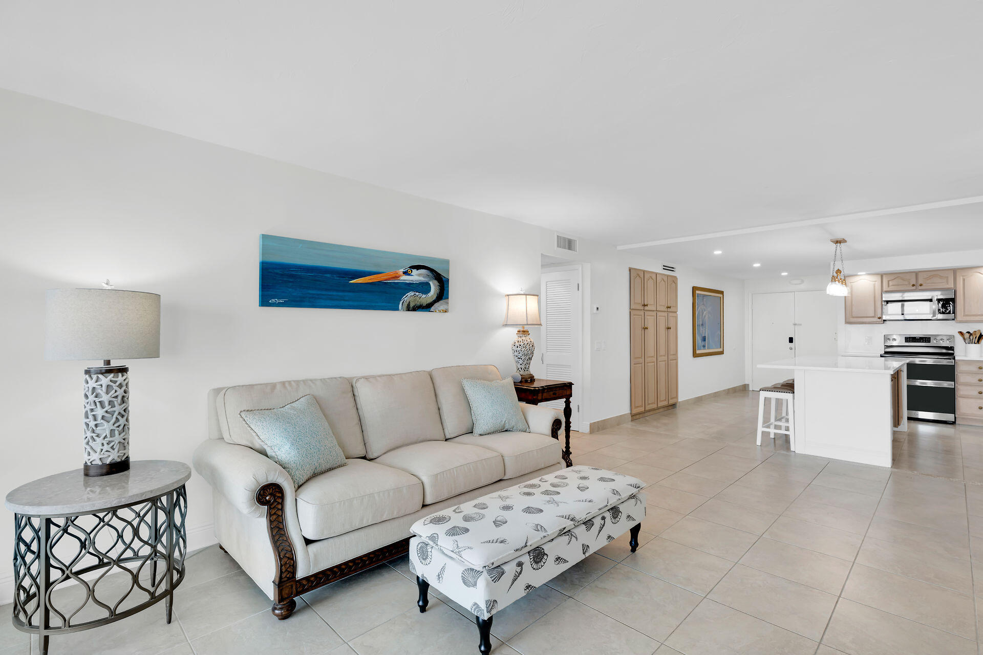 1001 W Ocean Drive, 1-203 Property Photo 14