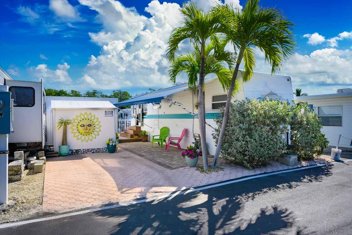 6099 Overseas Highway, 107w Property Photo 4