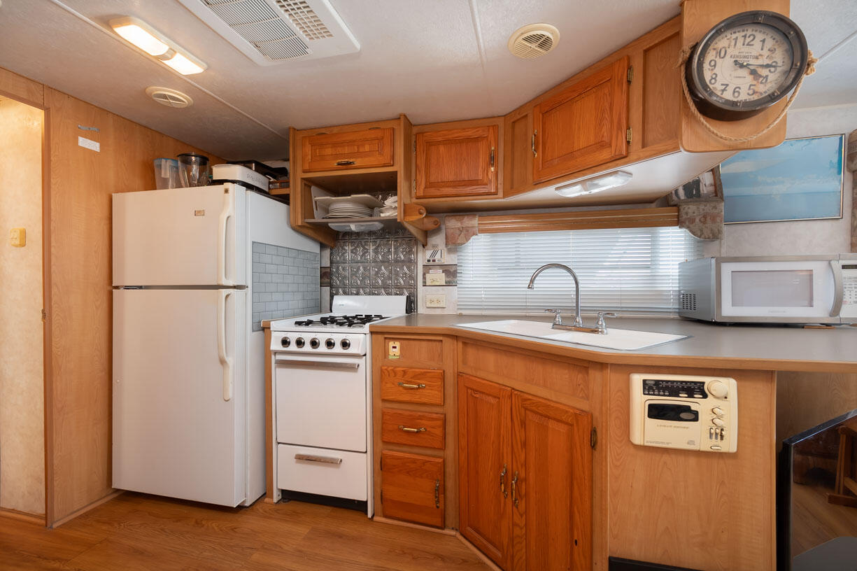 6099 Overseas Highway, 107w Property Photo 13