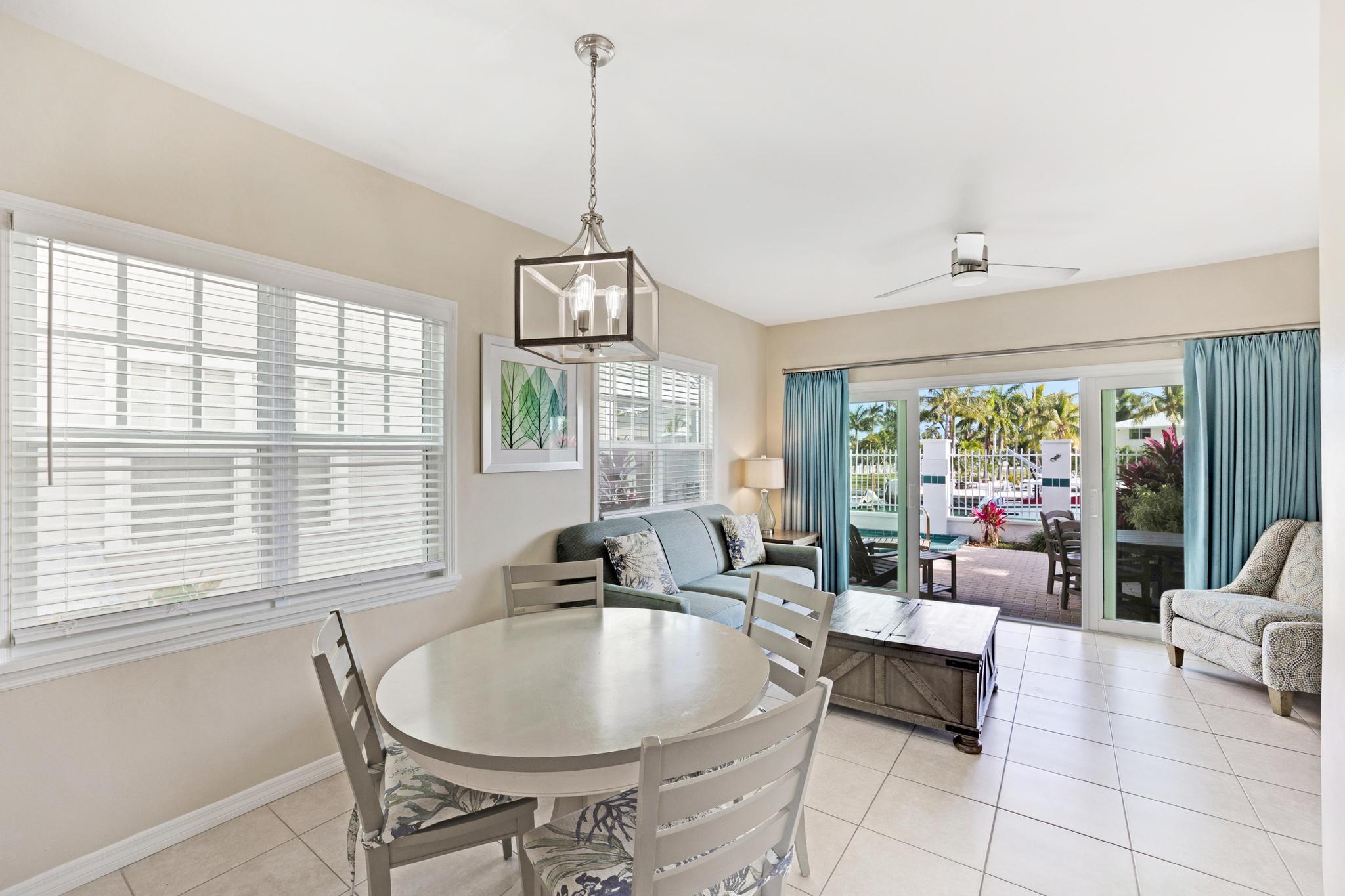 7036 Harbor Village Drive Property Photo 8