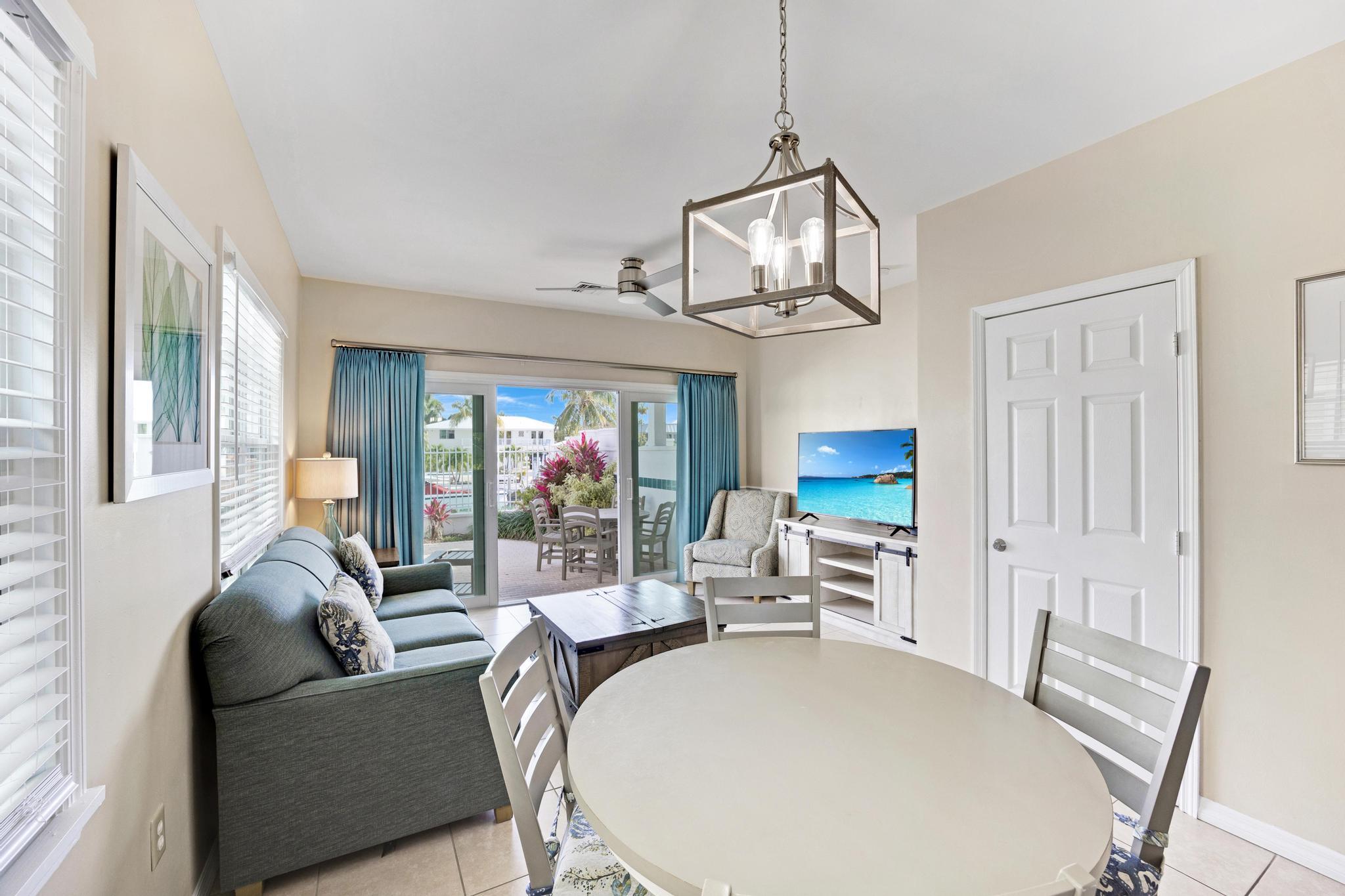 7036 Harbor Village Drive Property Photo 11