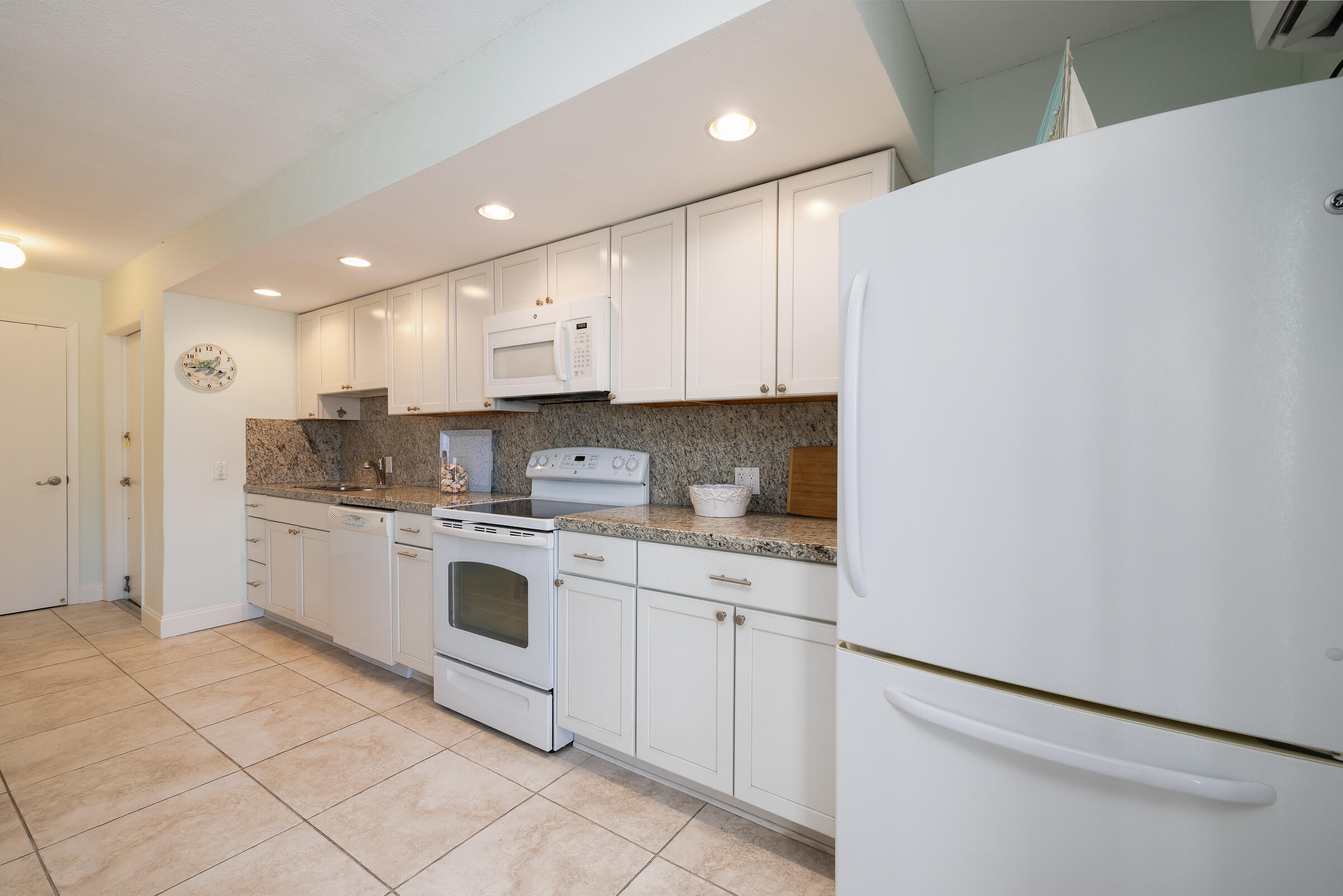 119 Cortez Drive, G5 Property Photo 5