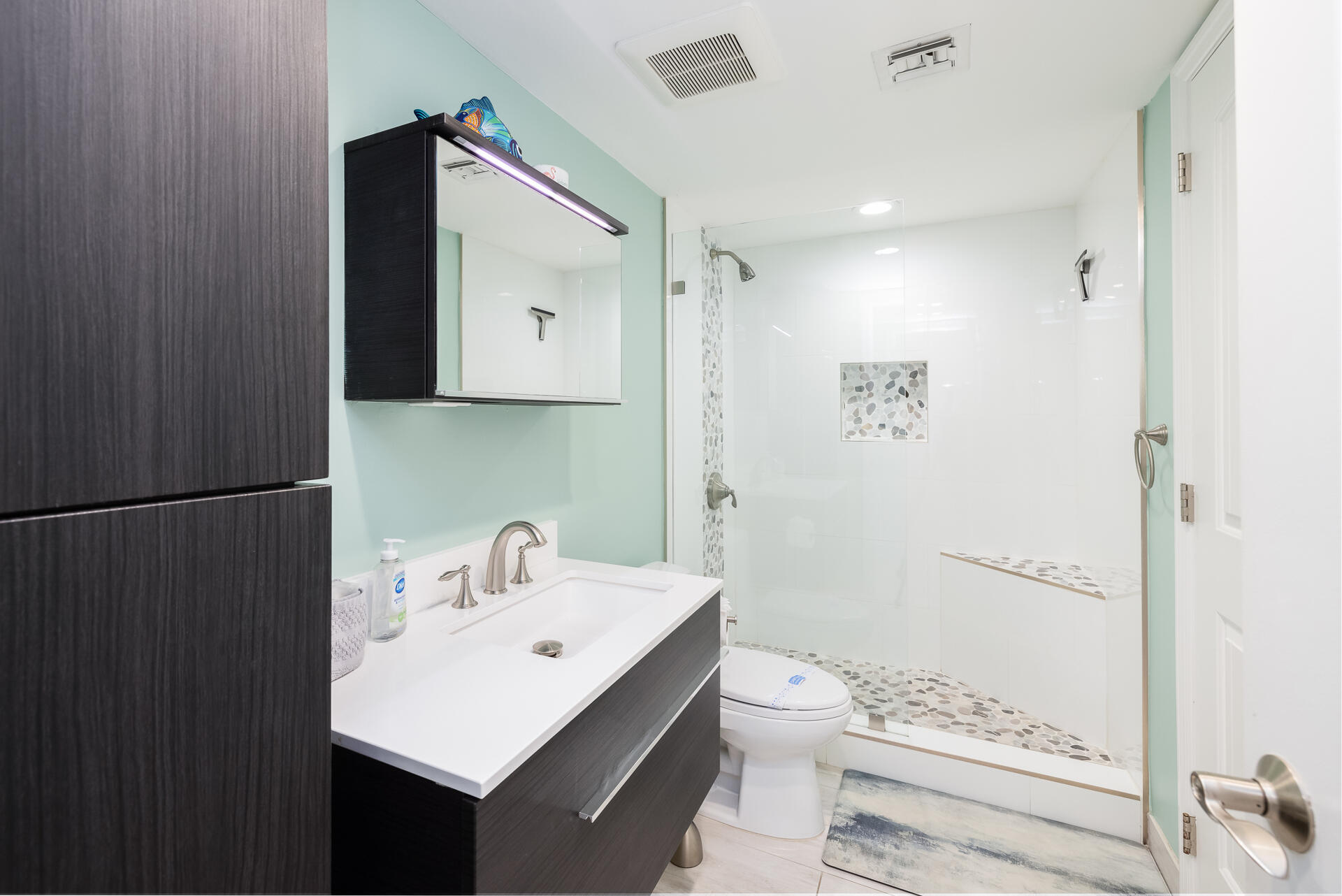 500 Burton Drive, 5213 Property Photo 16