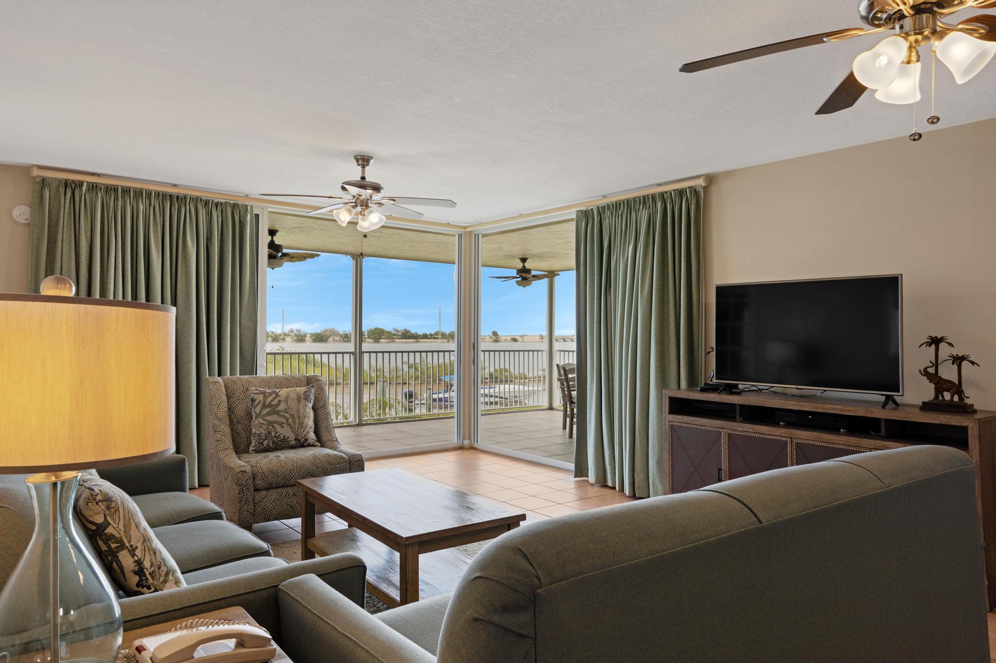 4203 Marina Villa Drive, 4203 Property Photo 6