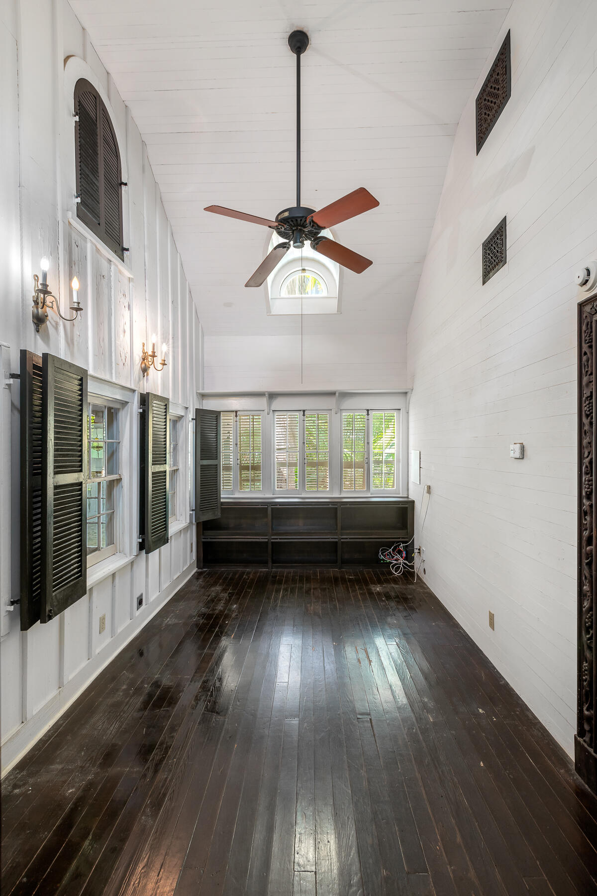626 Canfield Lane Property Photo 12