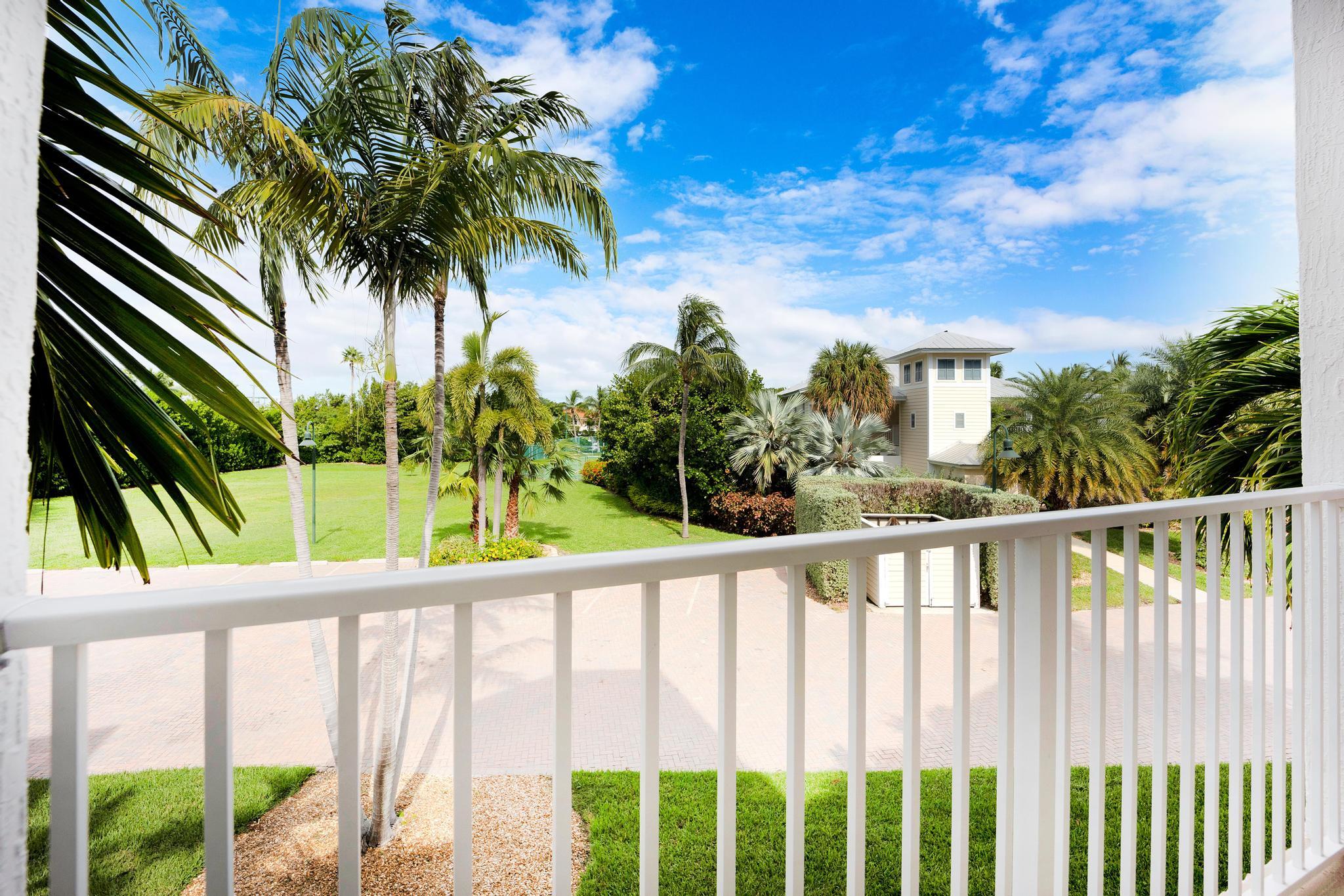 101 Gulfview Drive, 116d & 30' Boat Slip Property Photo 2