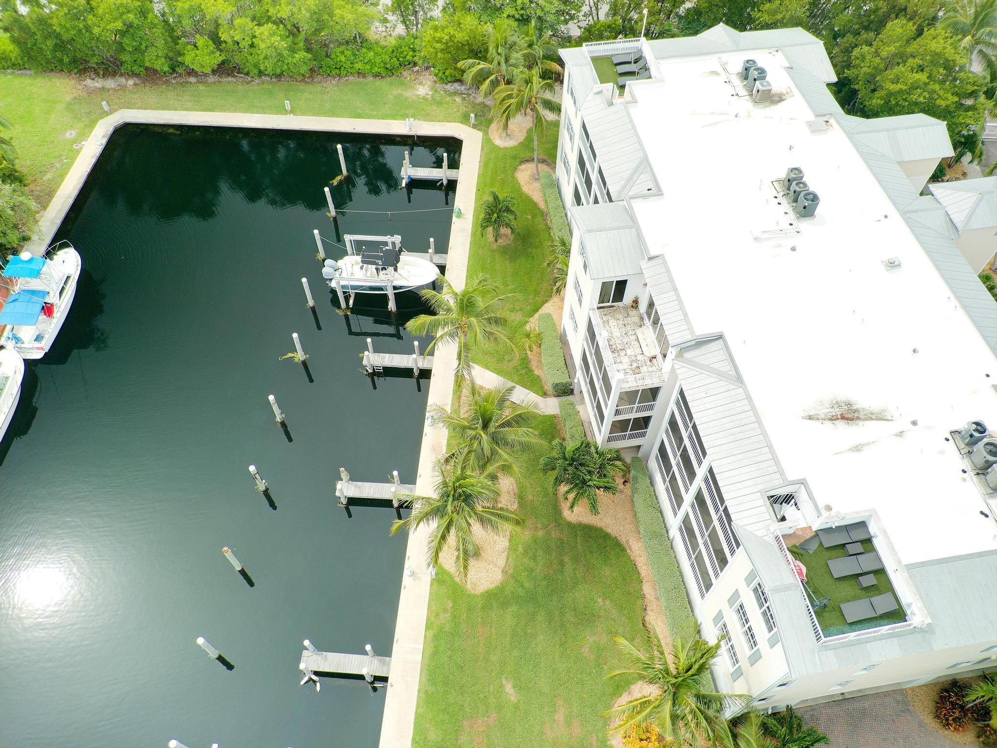 101 Gulfview Drive, 116d & 30' Boat Slip Property Photo 39