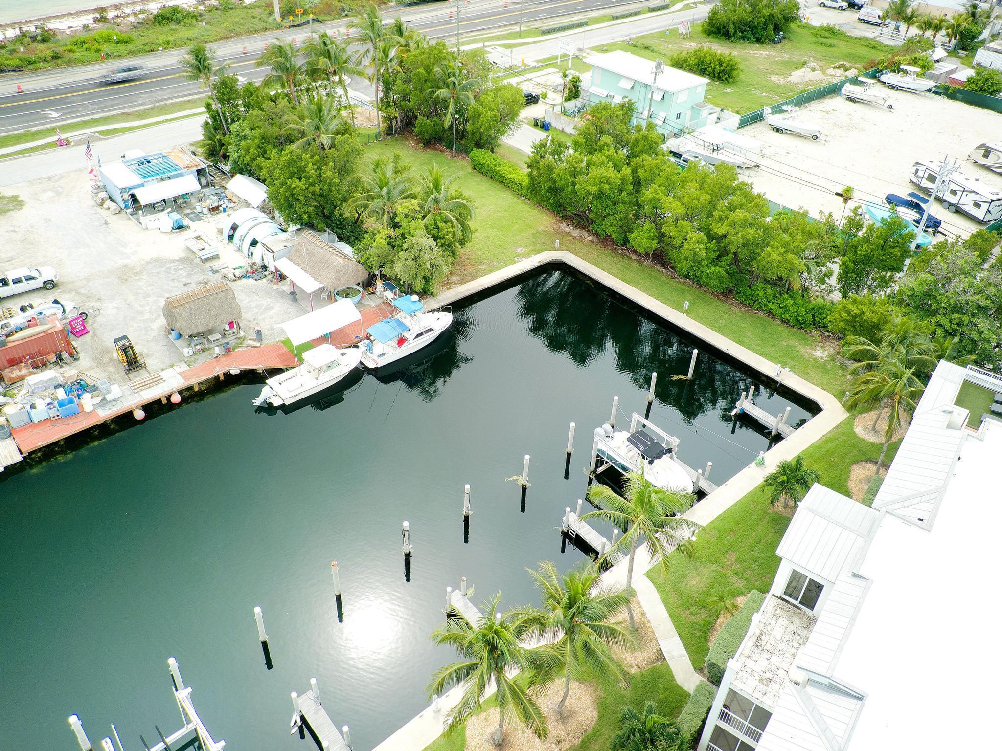 101 Gulfview Drive, 116d & 30' Boat Slip Property Photo 45