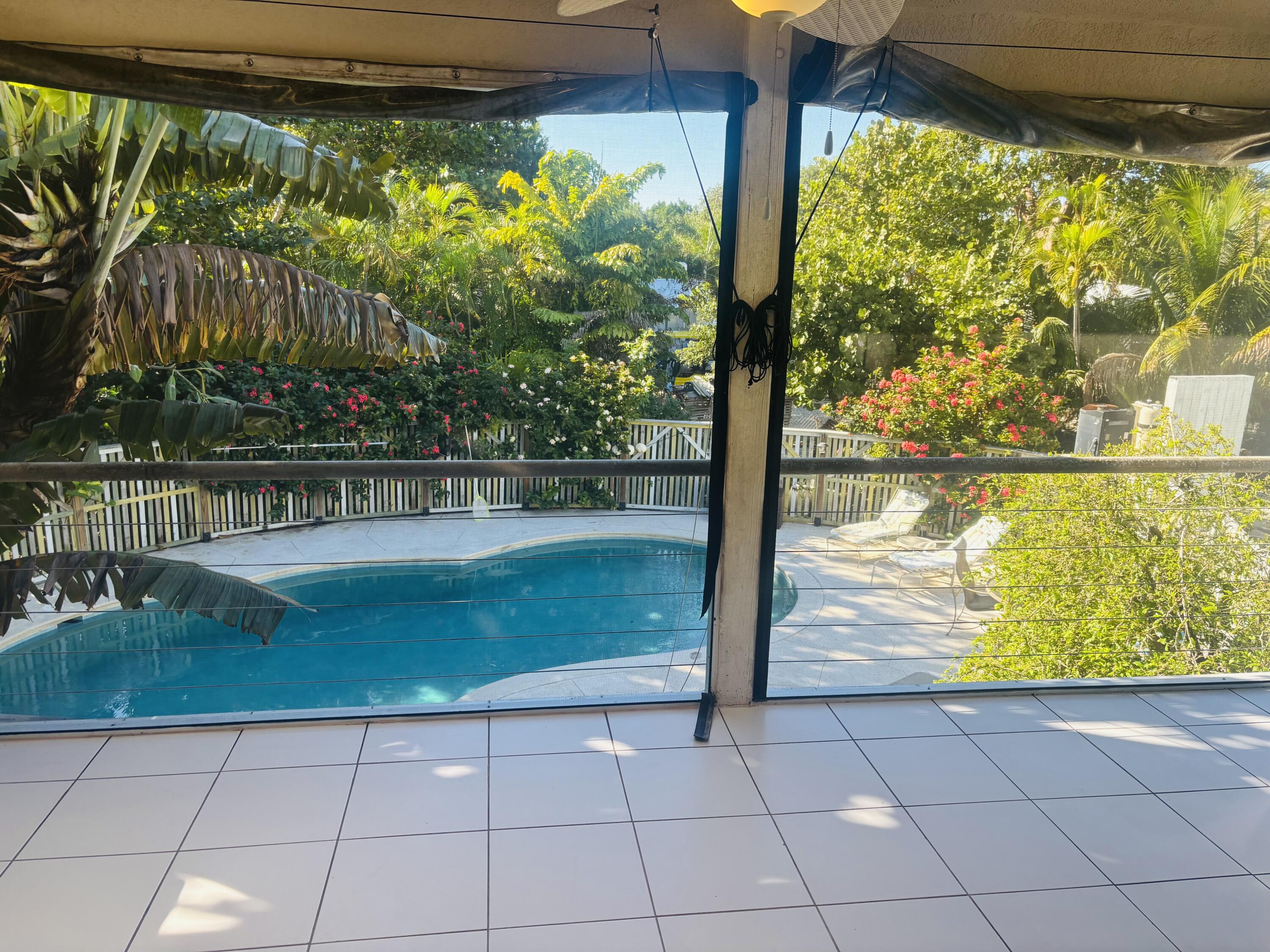 25074 5th Street Property Photo 10