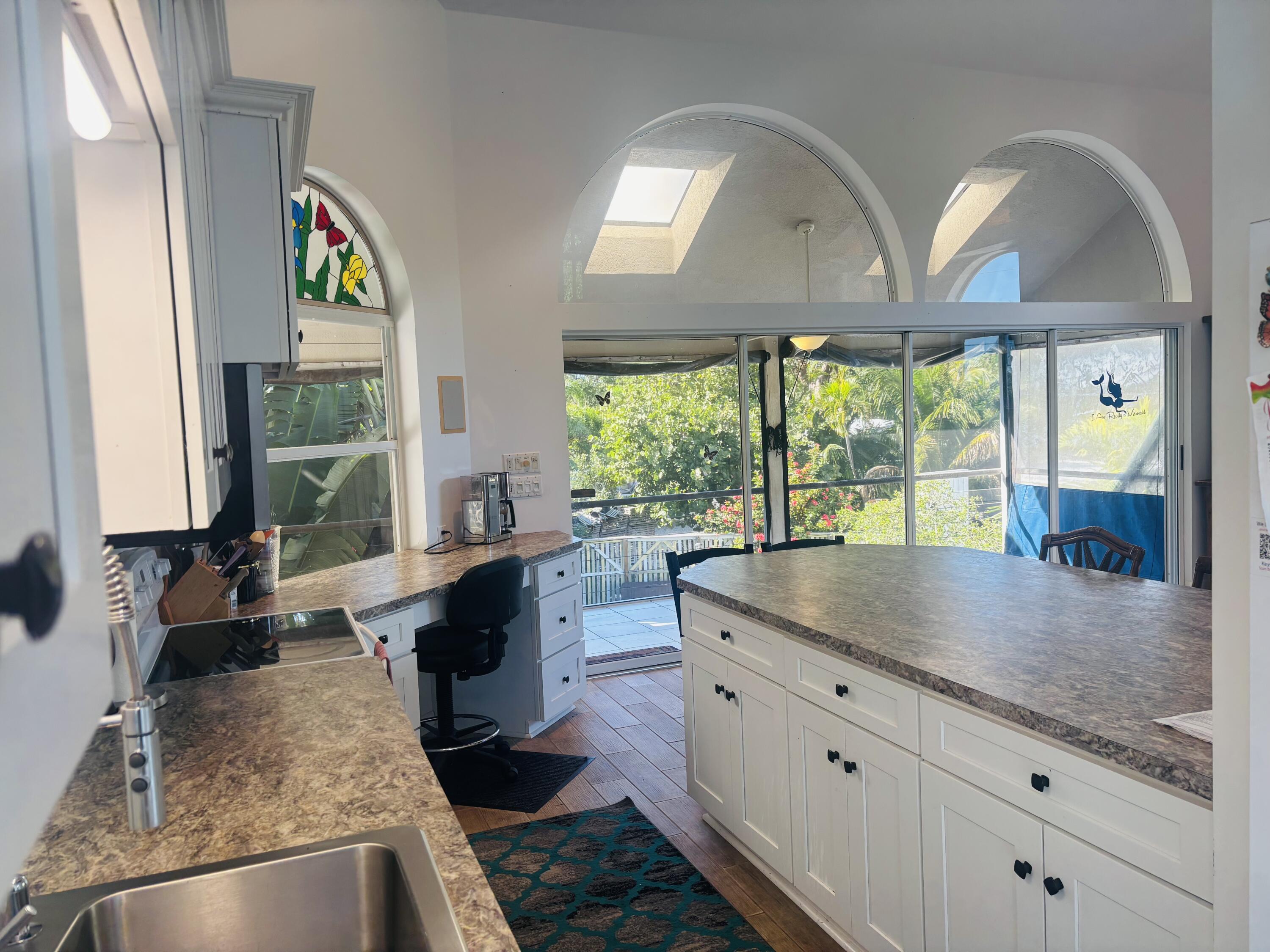 25074 5th Street Property Photo 16