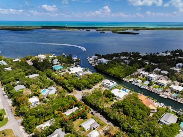 477 Barracuda Boulevard Property Photo 2