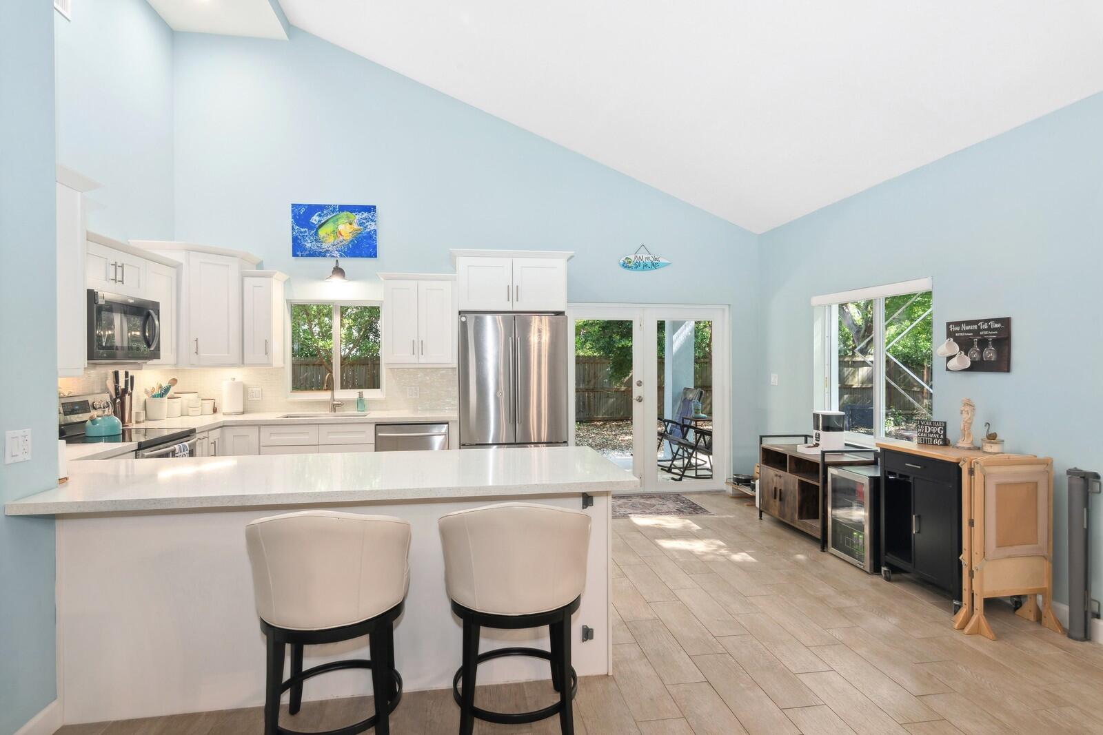 477 Barracuda Boulevard Property Photo 4