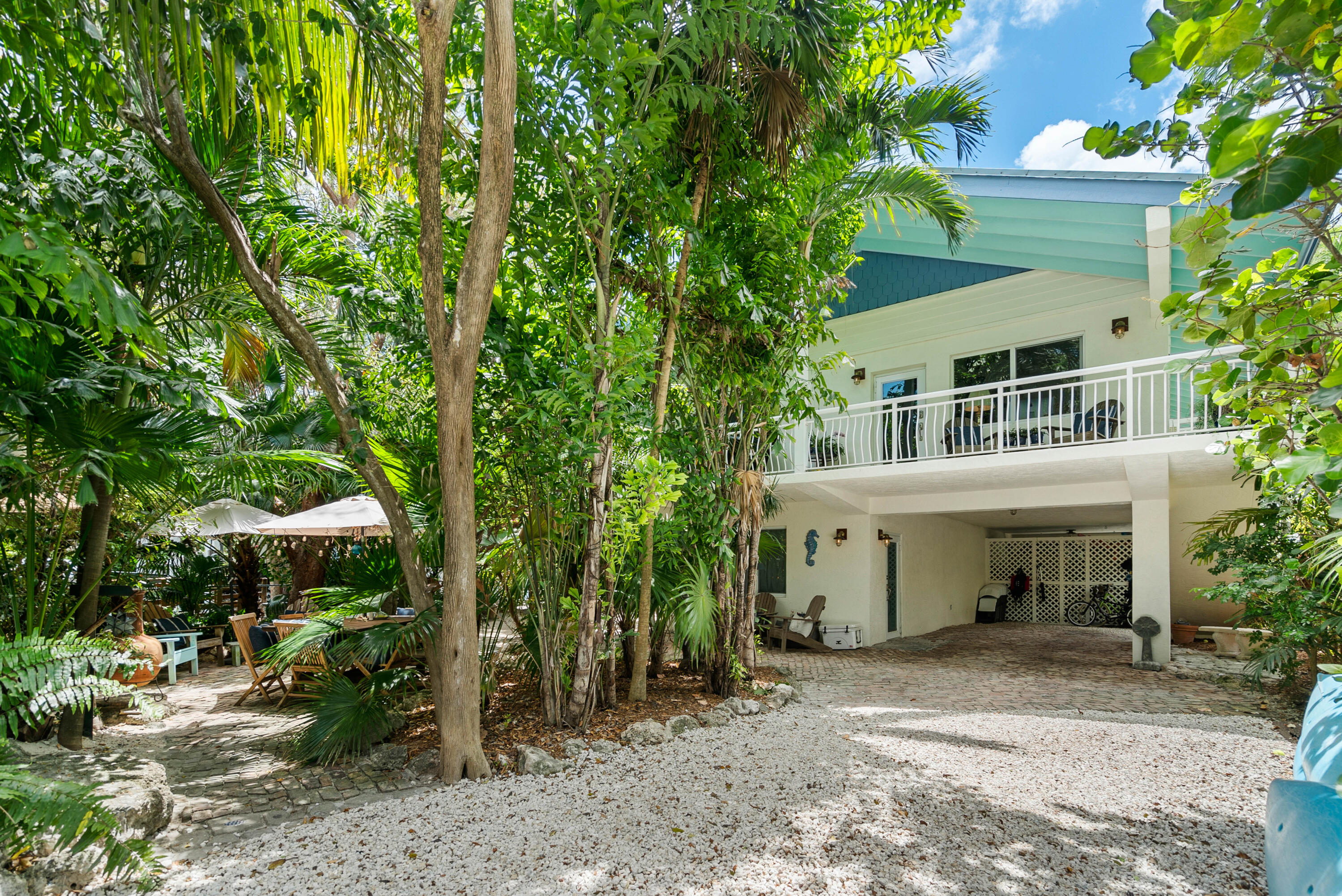 142 Fontaine Drive Property Photo 1