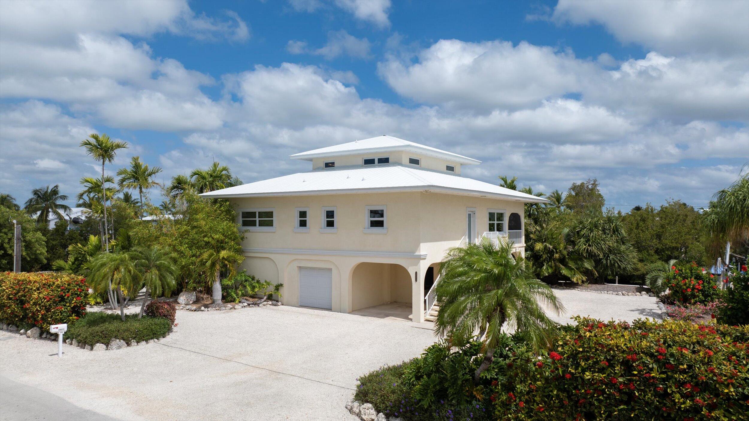 28573 Le Grand Road Property Photo 4