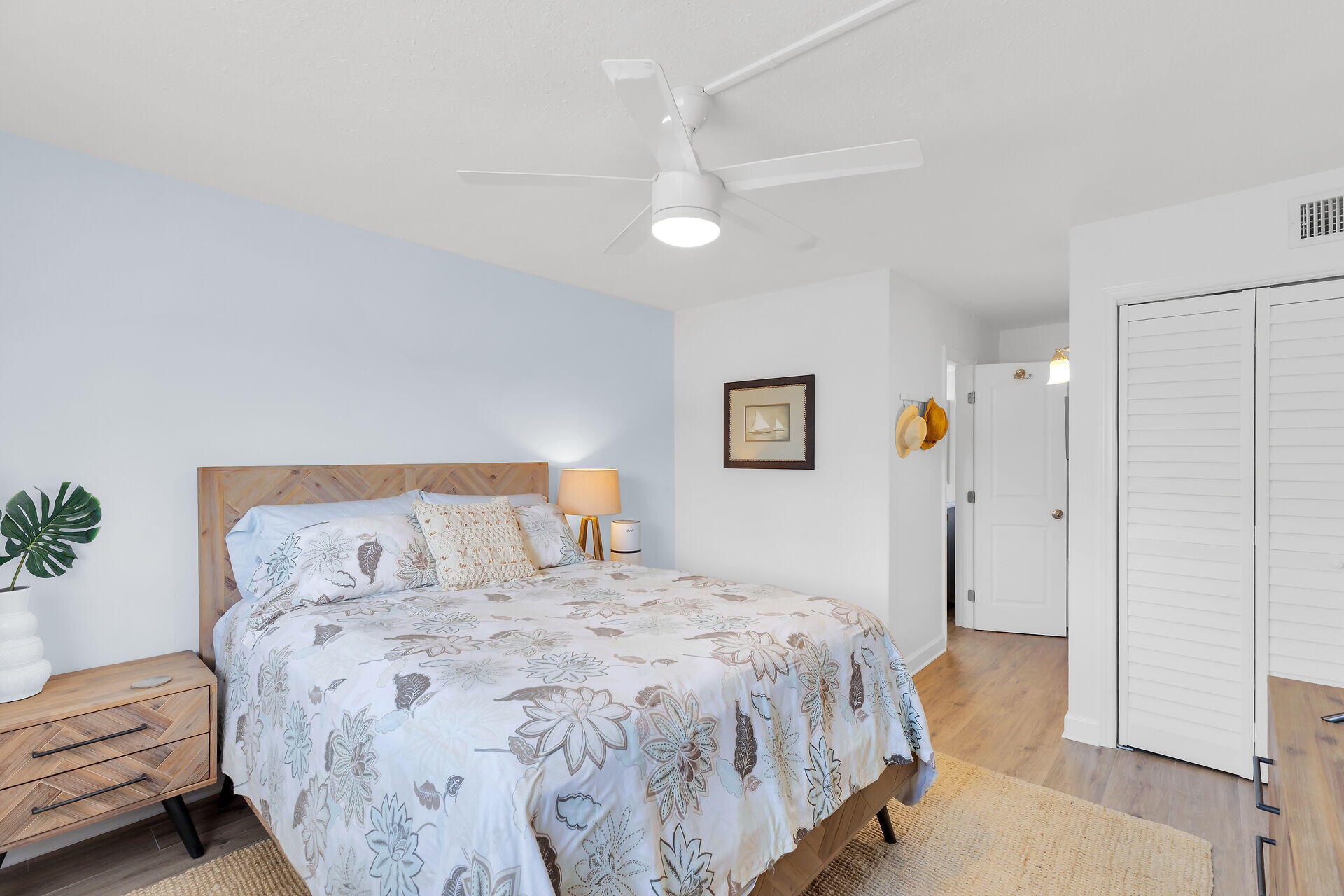 389 N Anglers Drive, 101 Property Photo 14