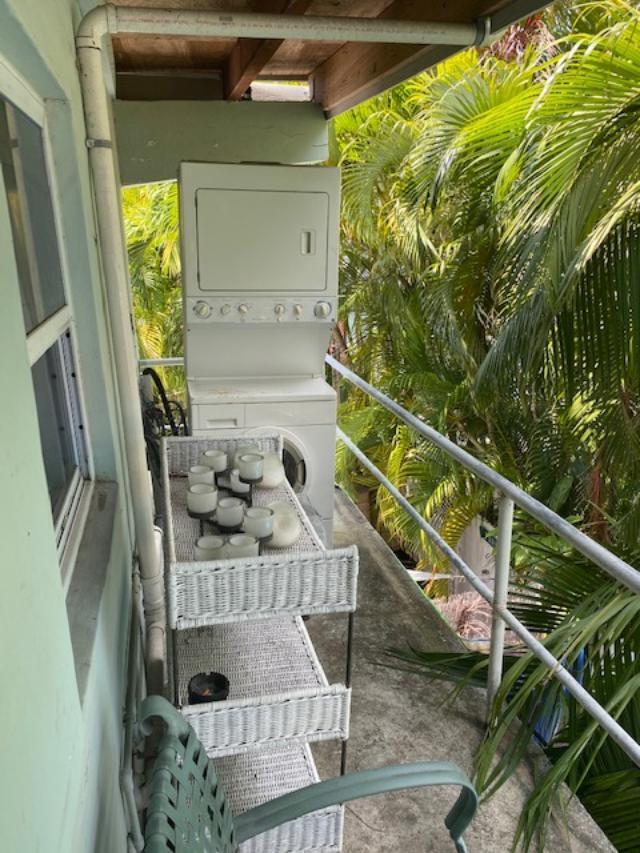 1703 Johnson Street B Property Photo 10
