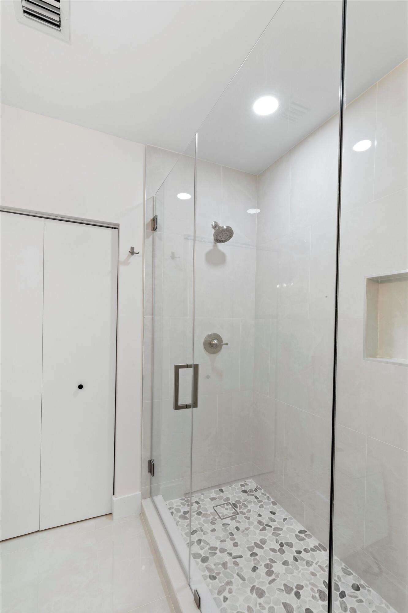 27433 Antigua Lane Property Photo 33