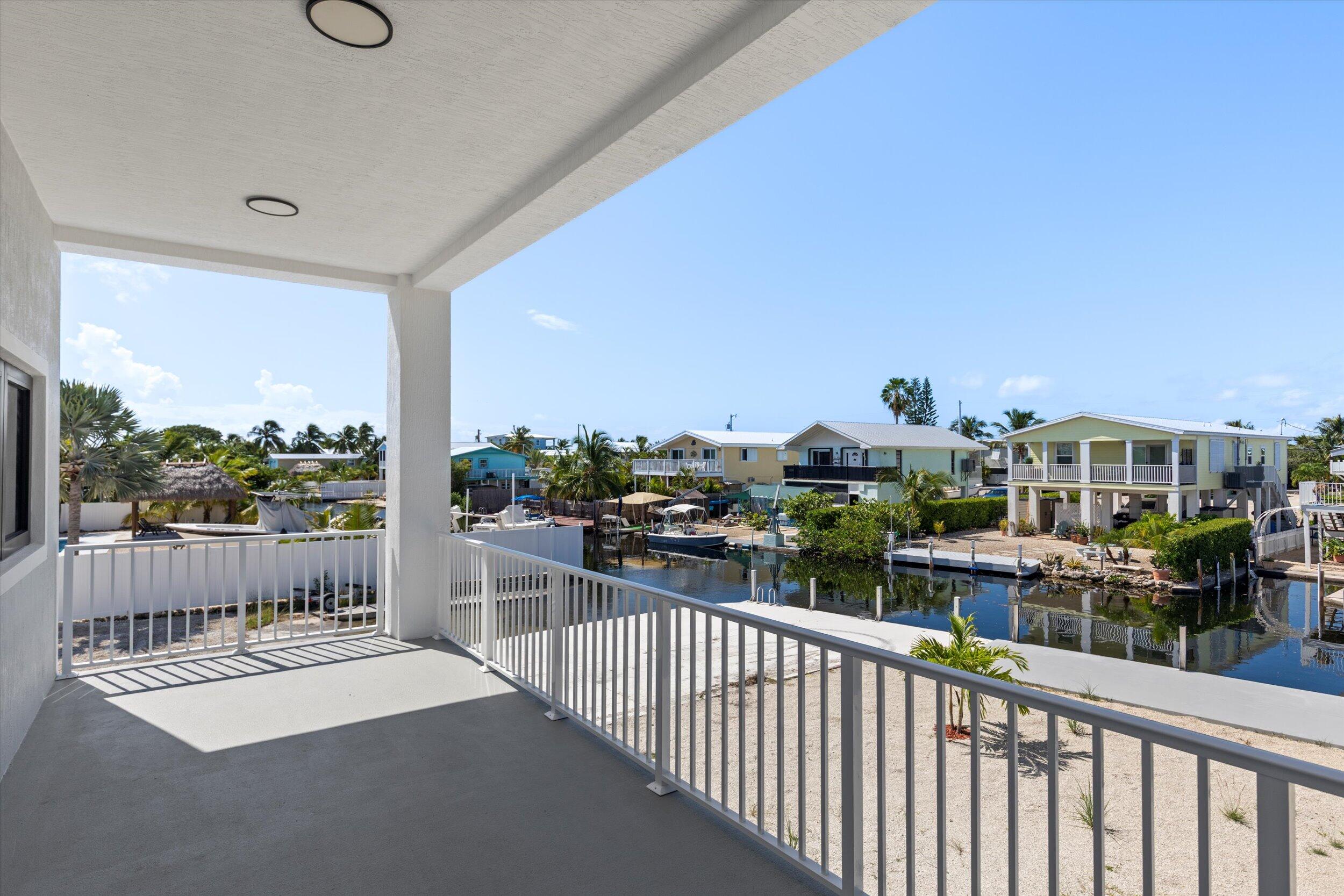 620 Barry Avenue Property Photo 15