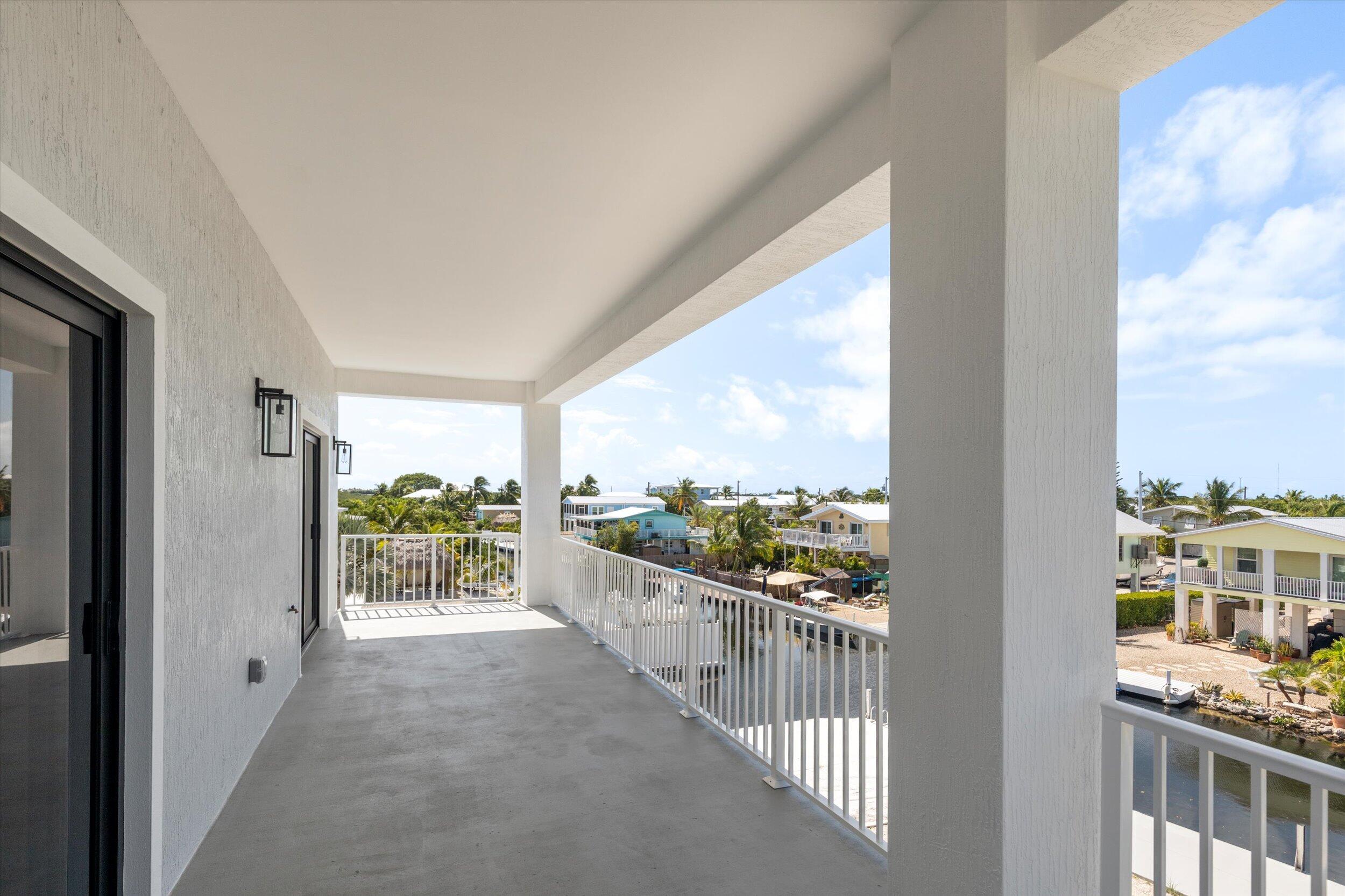 620 Barry Avenue Property Photo 38