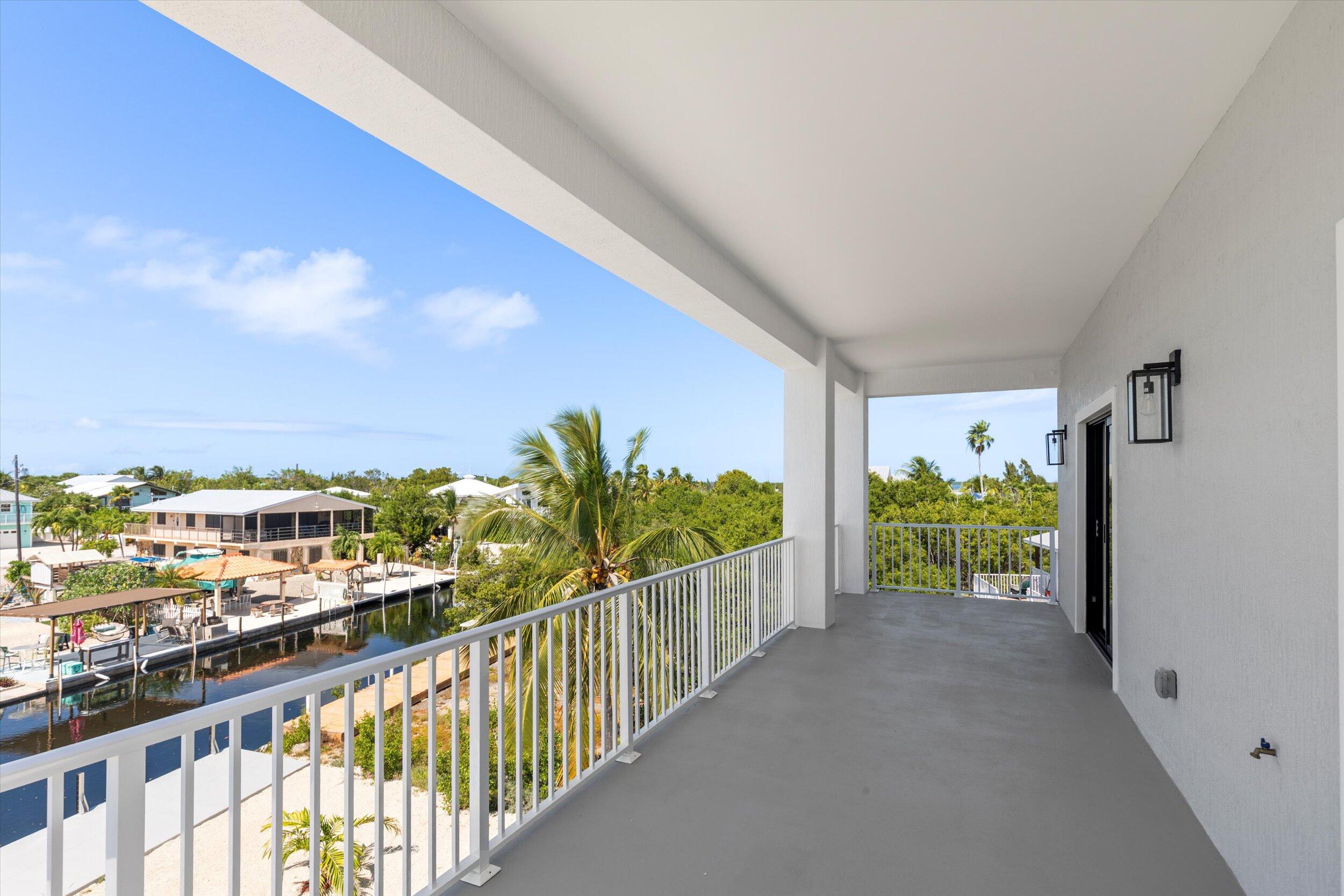 620 Barry Avenue Property Photo 39