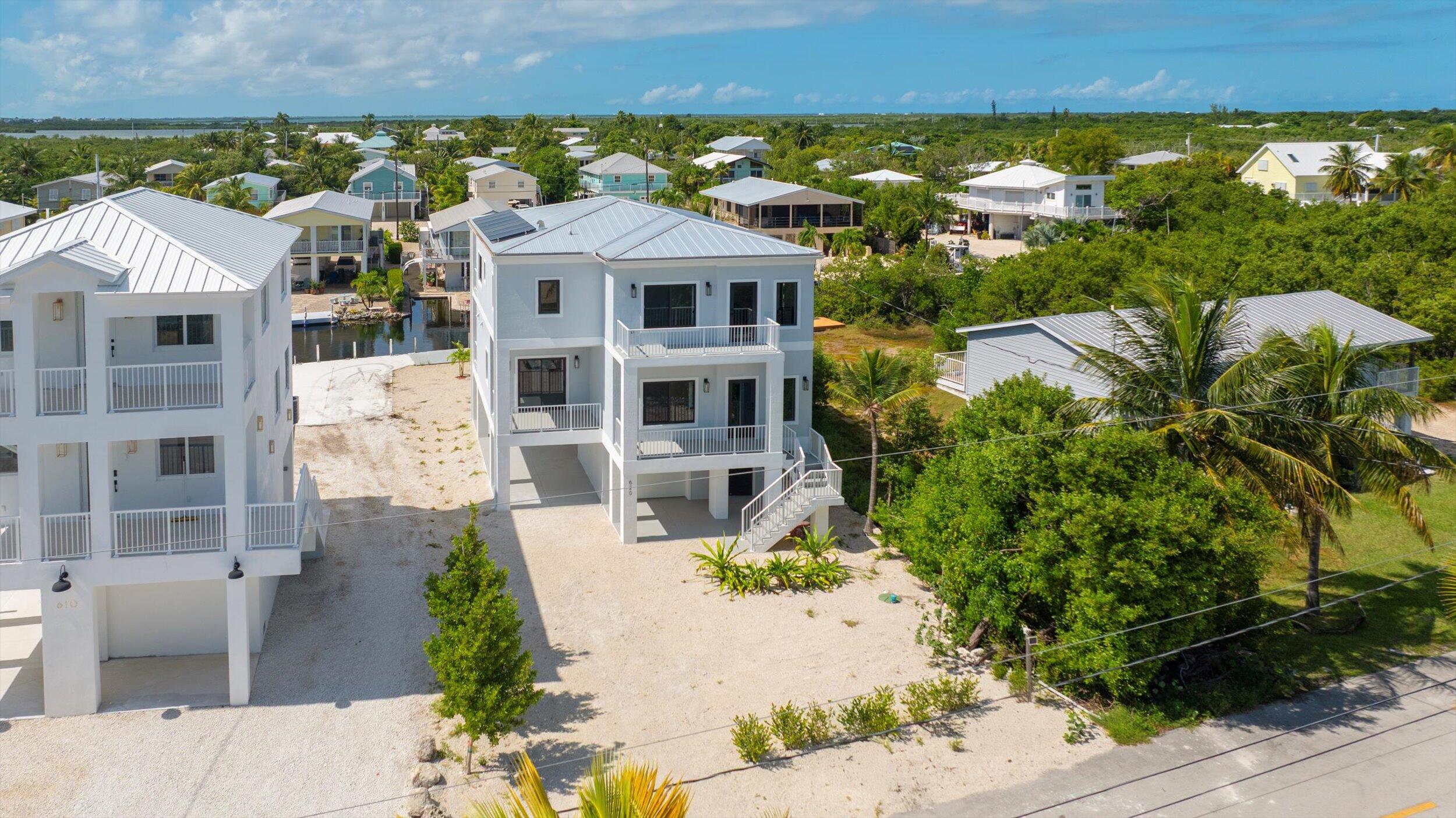 620 Barry Avenue Property Photo 46