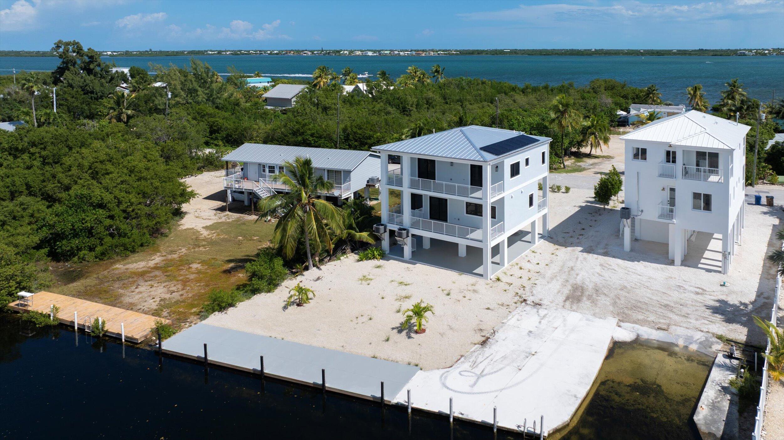 620 Barry Avenue Property Photo 49