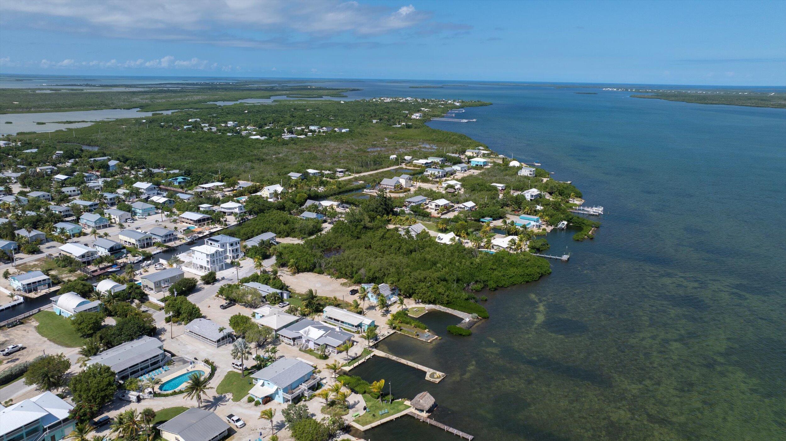 620 Barry Avenue Property Photo 54