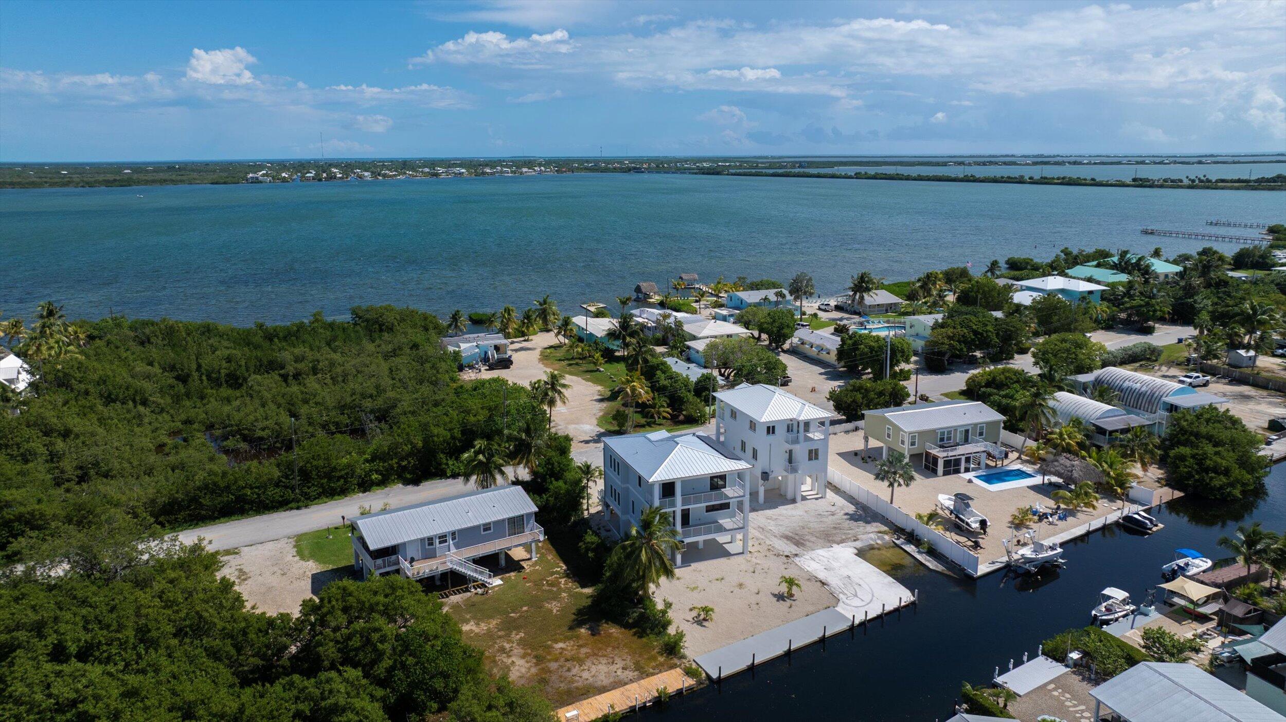 620 Barry Avenue Property Photo 55