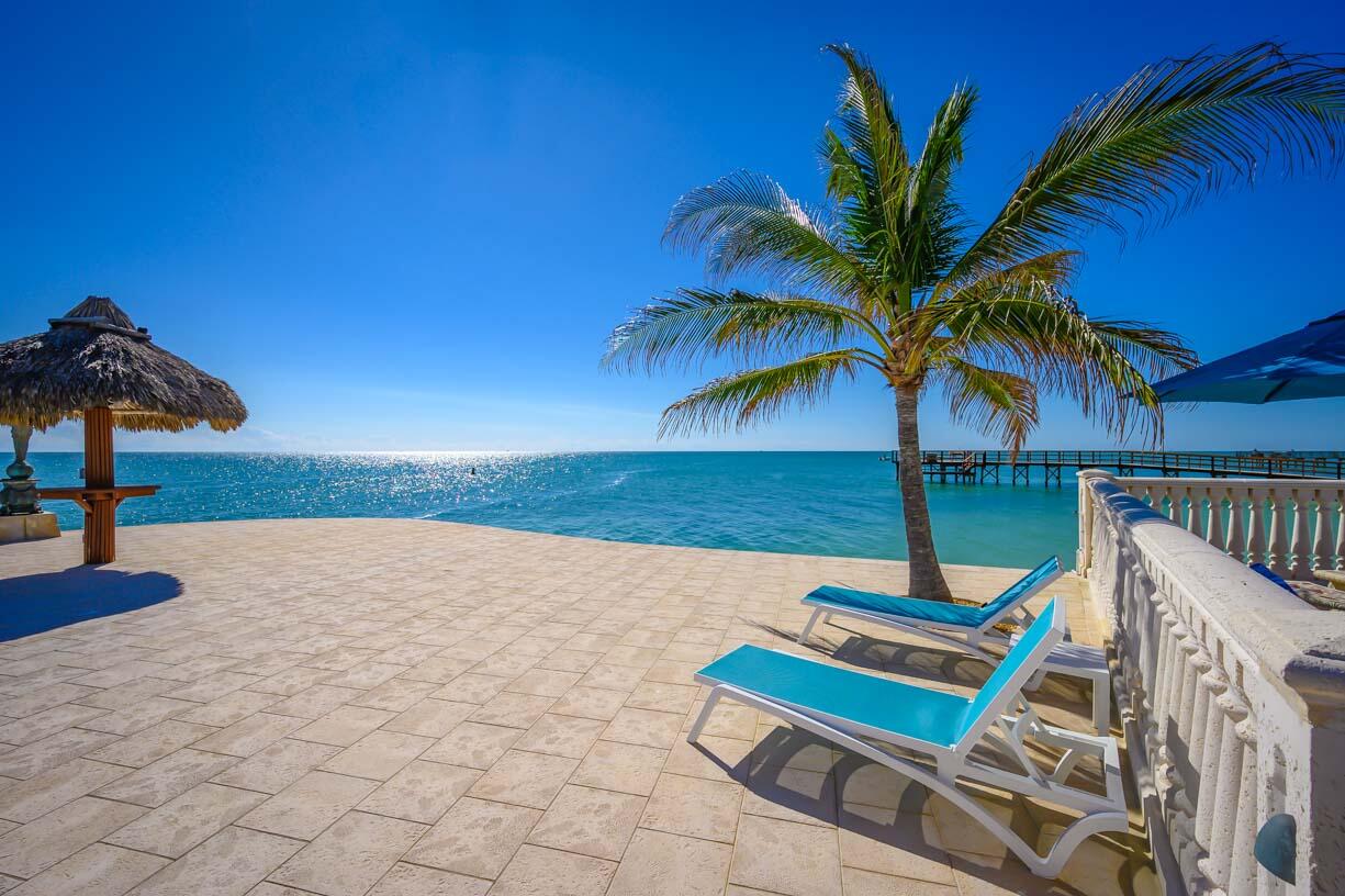 101 E Ocean Drive, C304 Property Photo 5