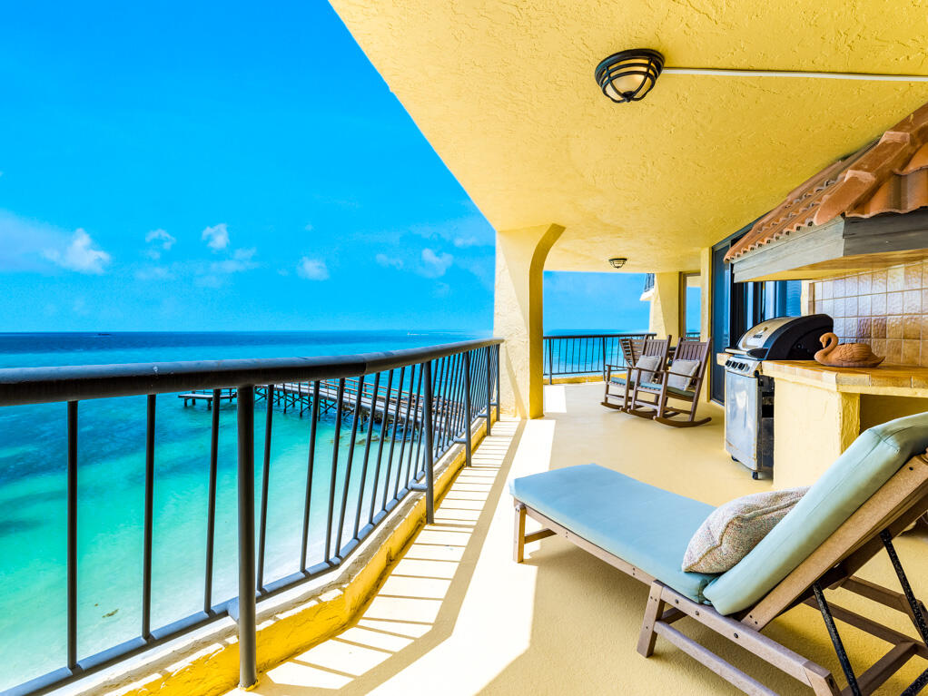 101 E Ocean Drive, C304 Property Photo 13