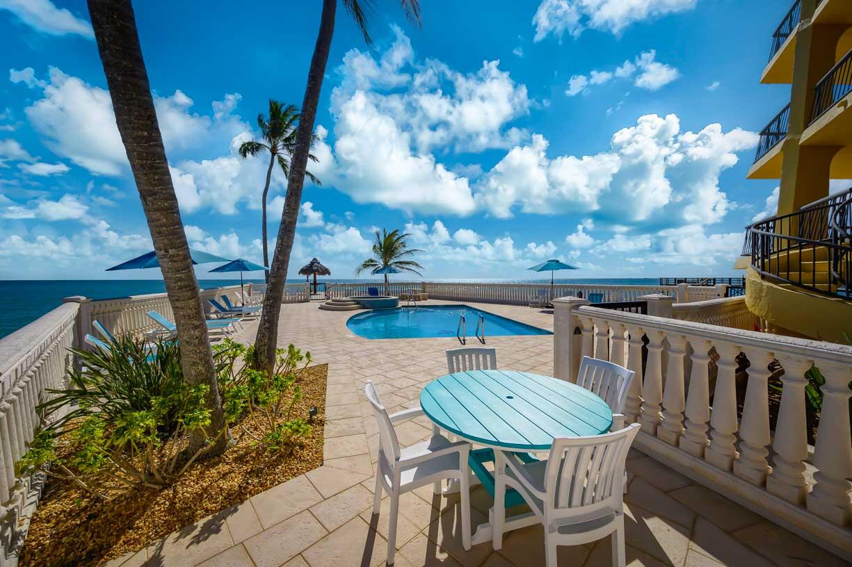101 E Ocean Drive, C304 Property Photo 25